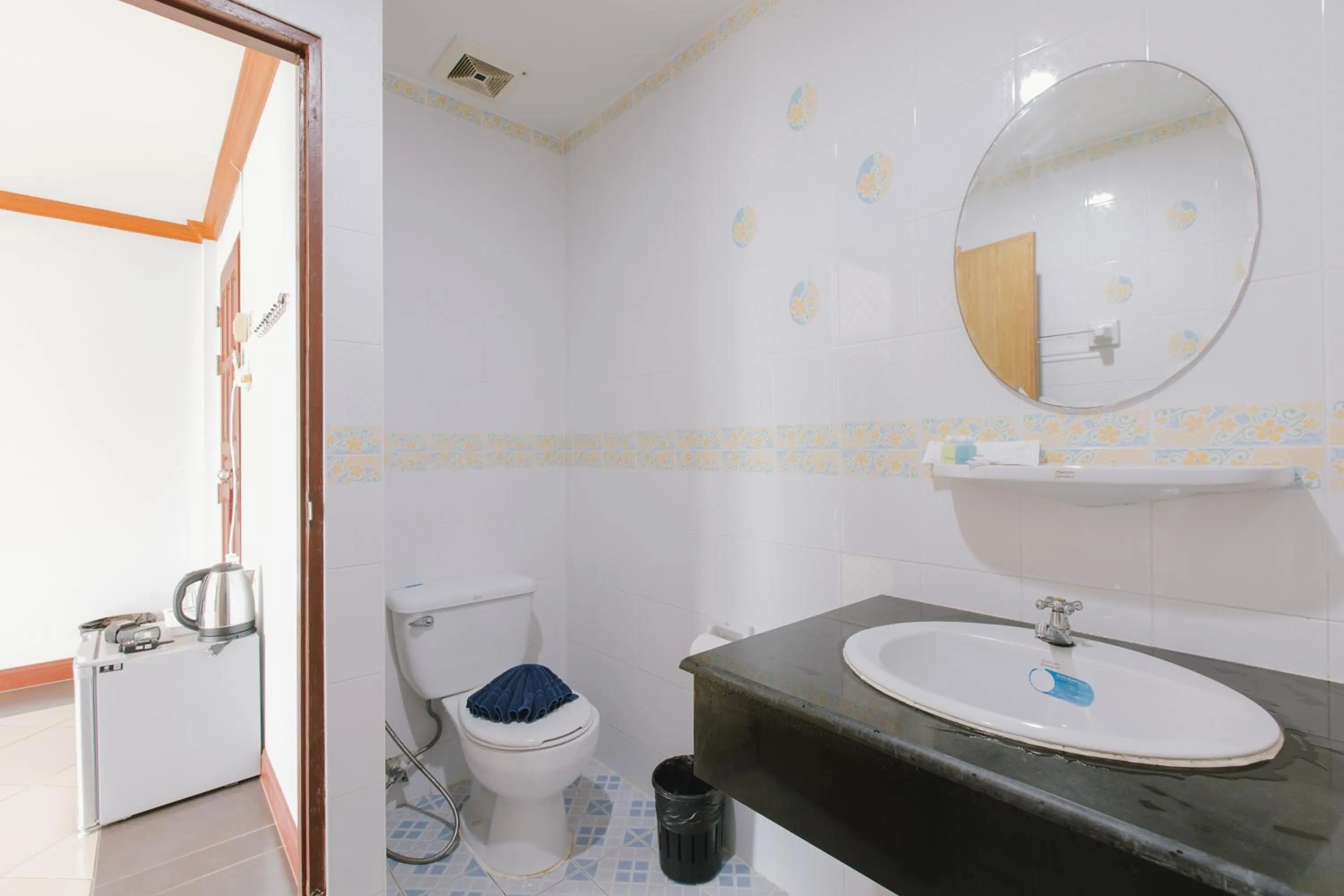 Bathroom in Sunstar Palace Patong