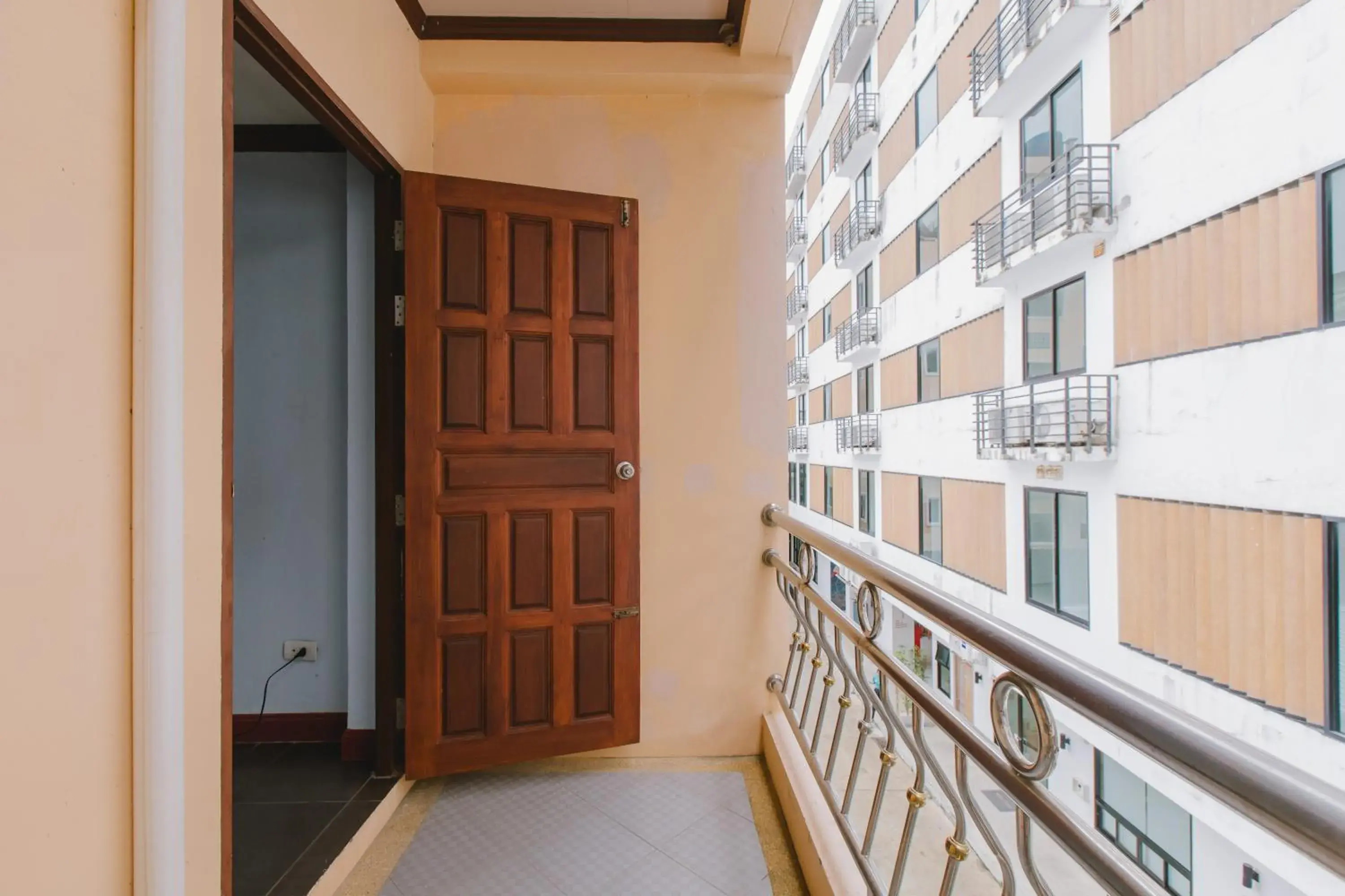 Balcony/Terrace in Sunstar Palace Patong Balcony/Terrace in Sunstar Palace Patong