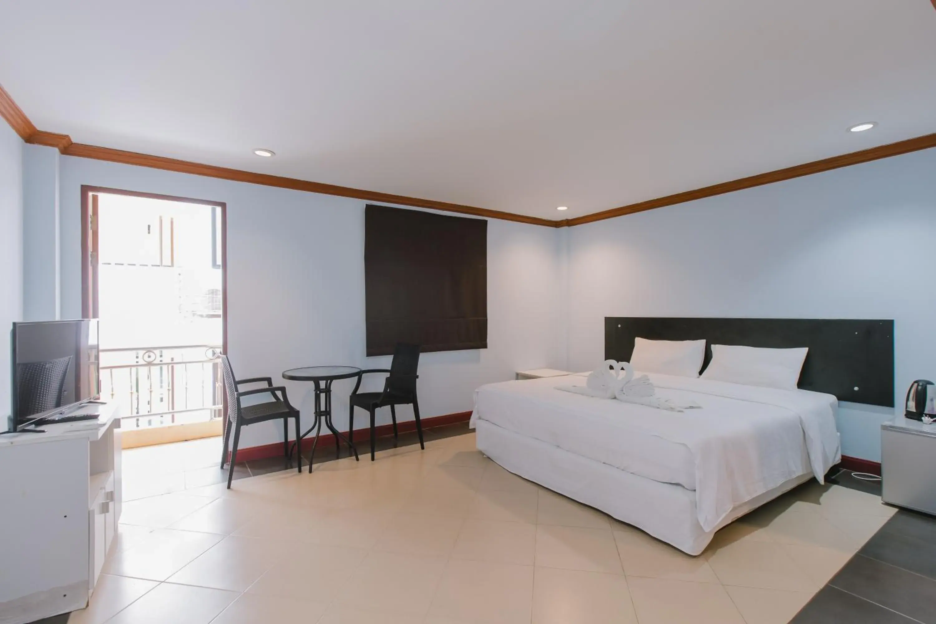 Photo of the whole room, Bed in Sunstar Palace Patong Photo of the whole room, Bed in Sunstar Palace Patong