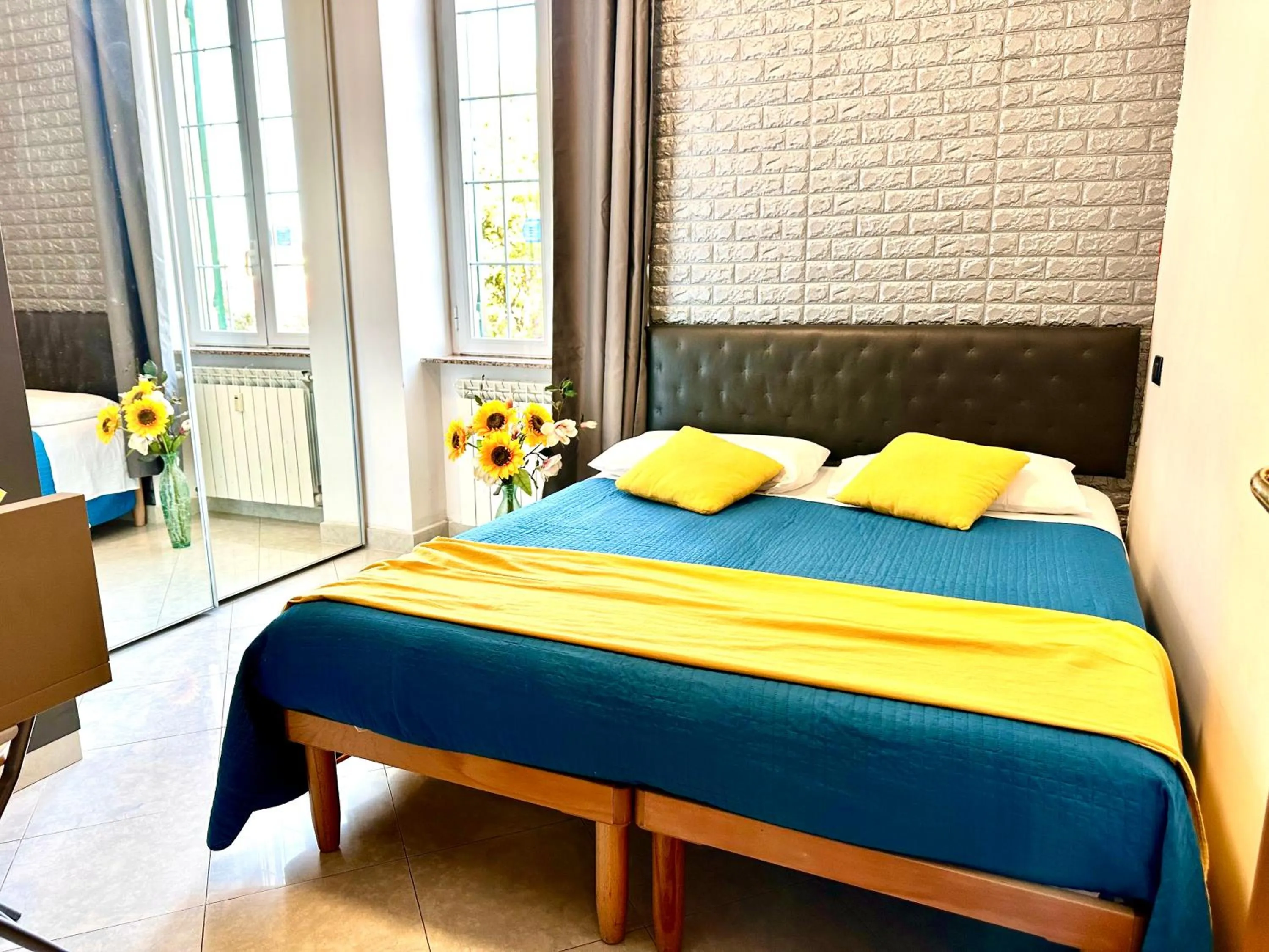 Bed in The Comfort apartment