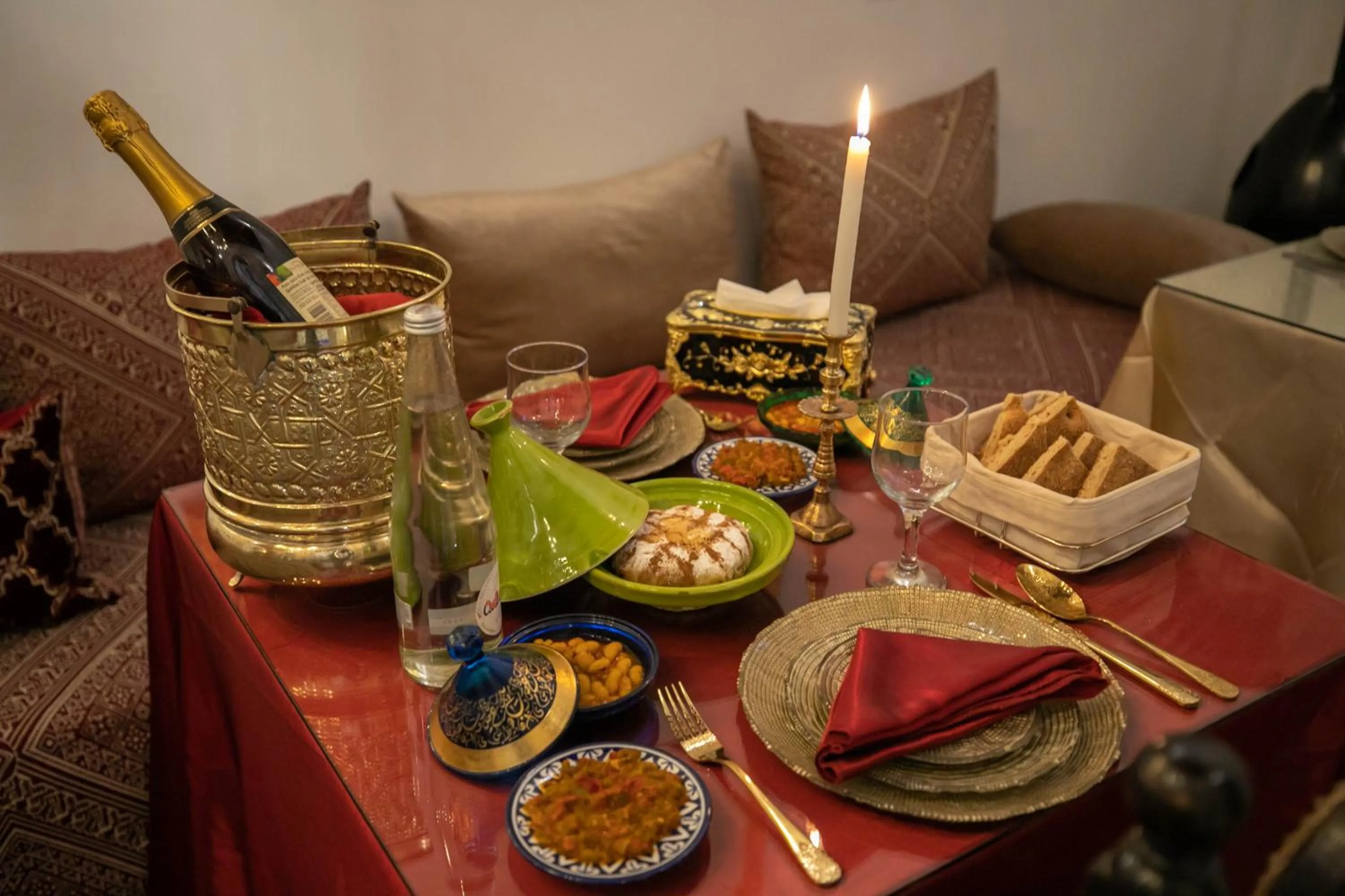 Restaurant/places to eat in Palais Chahd Luxury