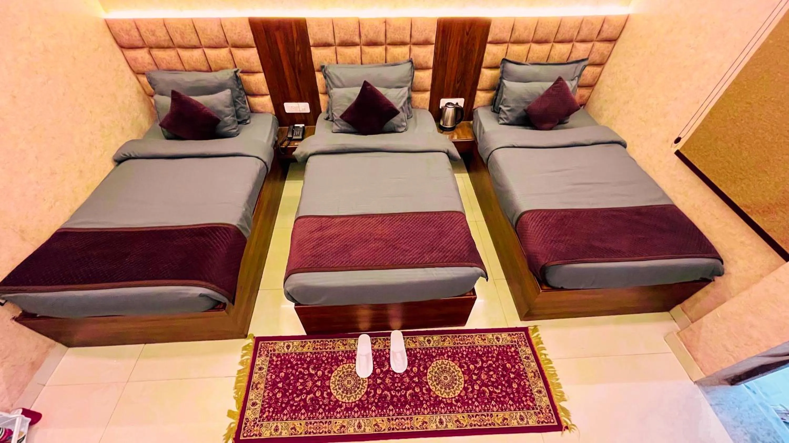 Bed in The Vacation Villa Agra A Boutique Hotel Near Taj Mahal