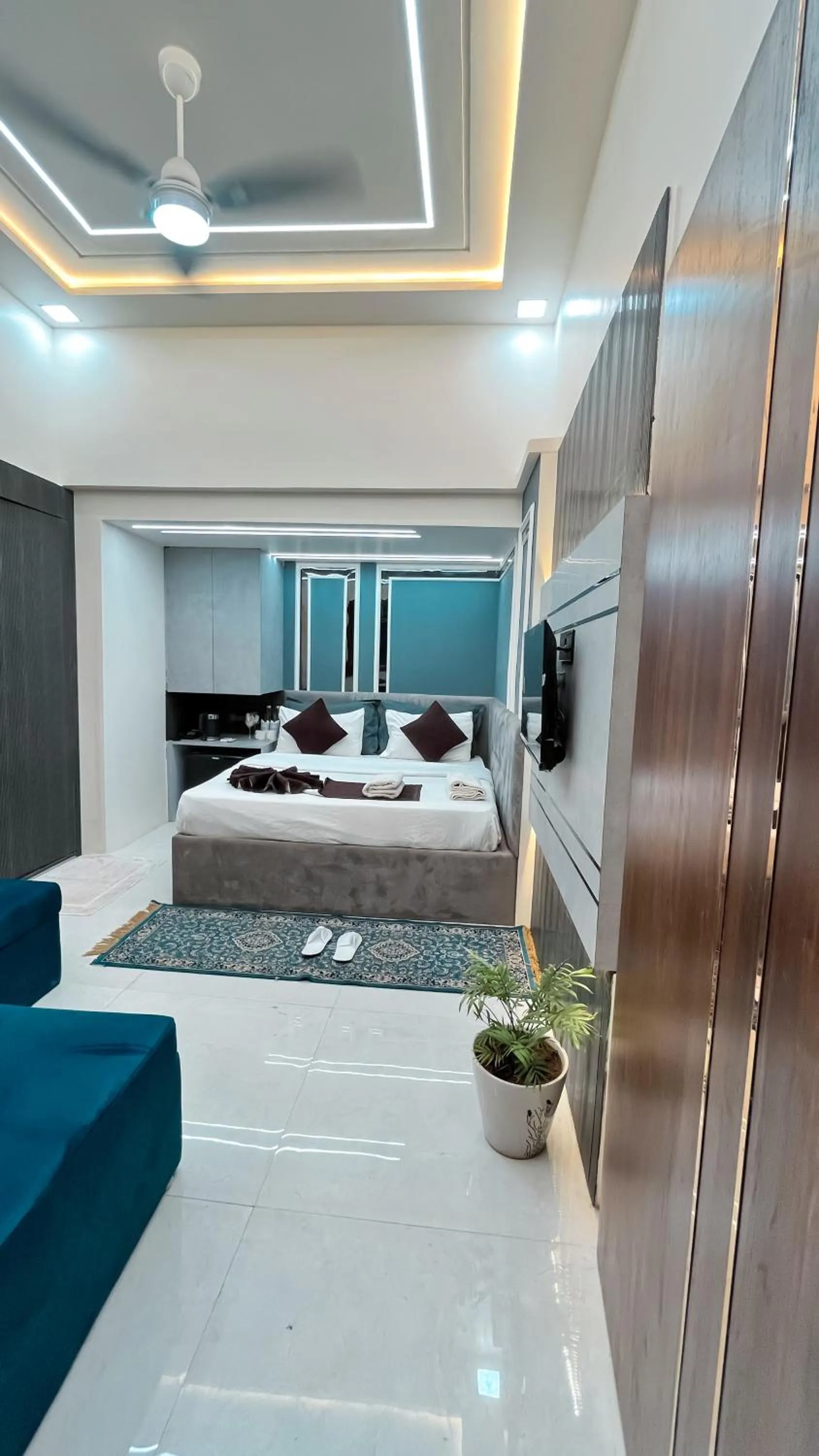 Bedroom, Bed in The Vacation Villa Agra A Boutique Hotel Near Taj Mahal