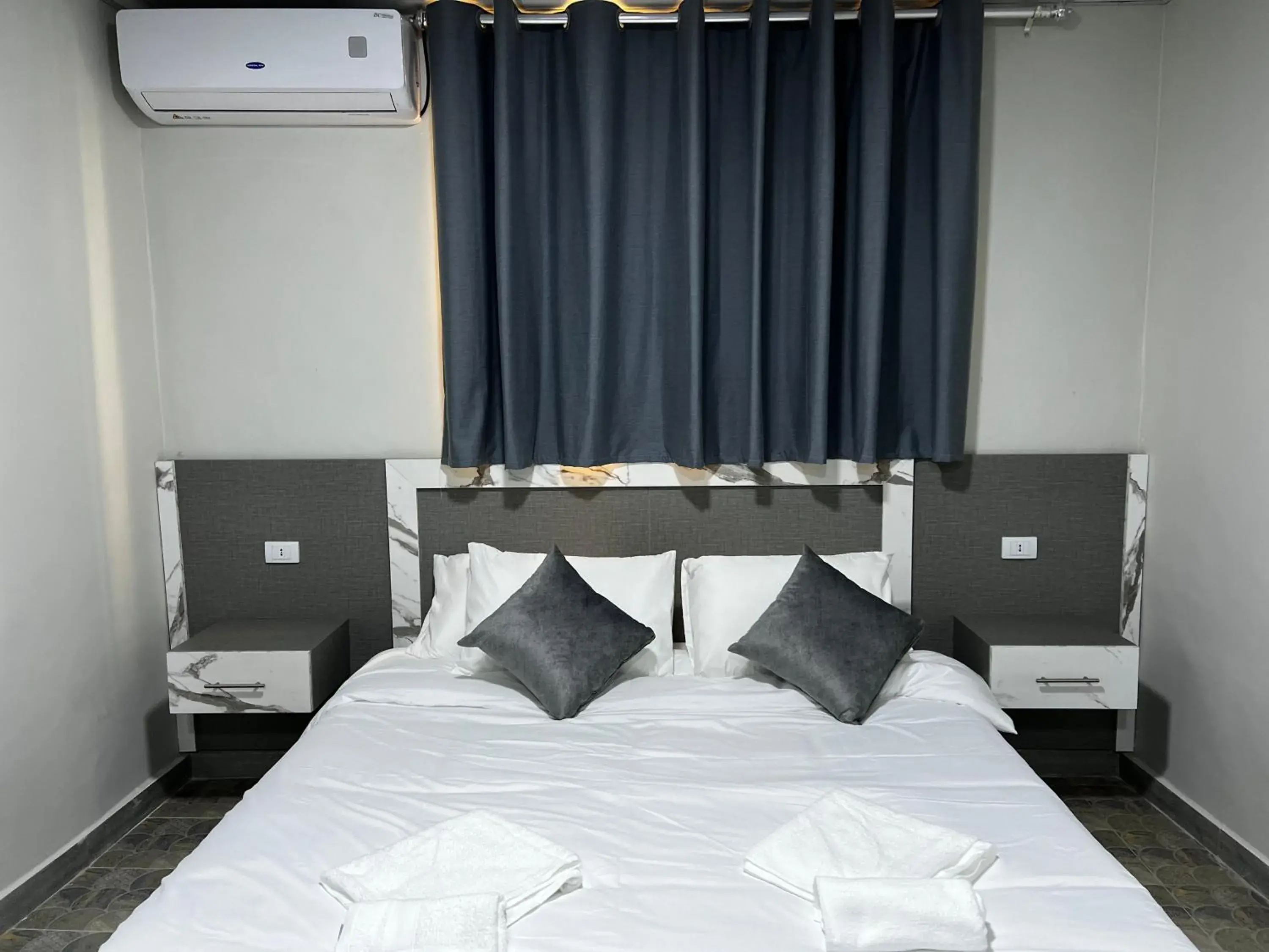 Deluxe Family Room - single occupancy in Downtown Inn Madaba Deluxe Family Room - single occupancy in Downtown Inn Madaba