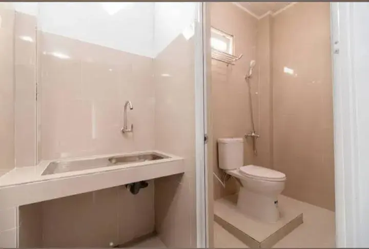 RedDoorz Plus near Palembang Icon Mall 2 RedDoorz Plus near Palembang Icon Mall 2