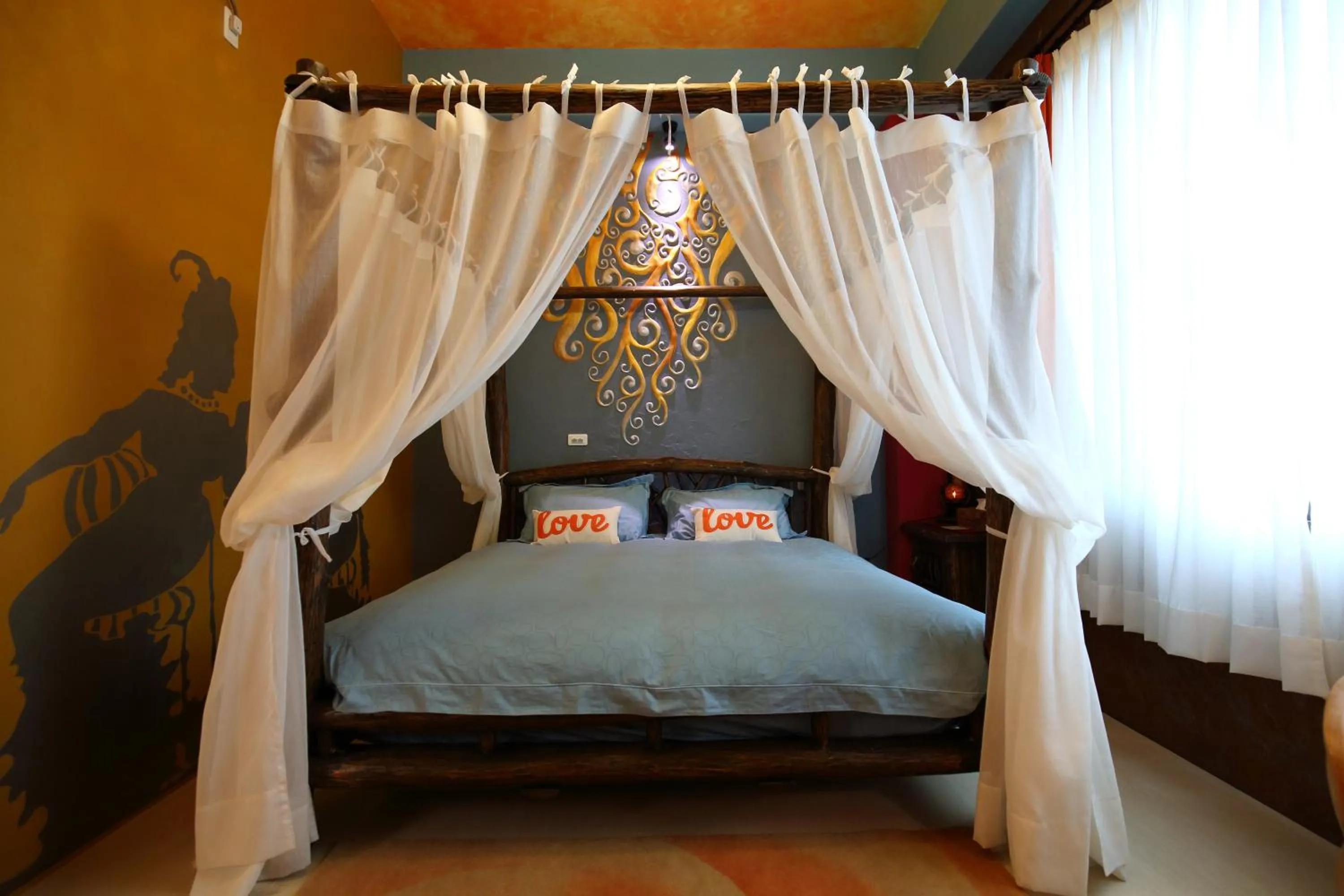 bunk bed, Bed in Sweet Heart B&B