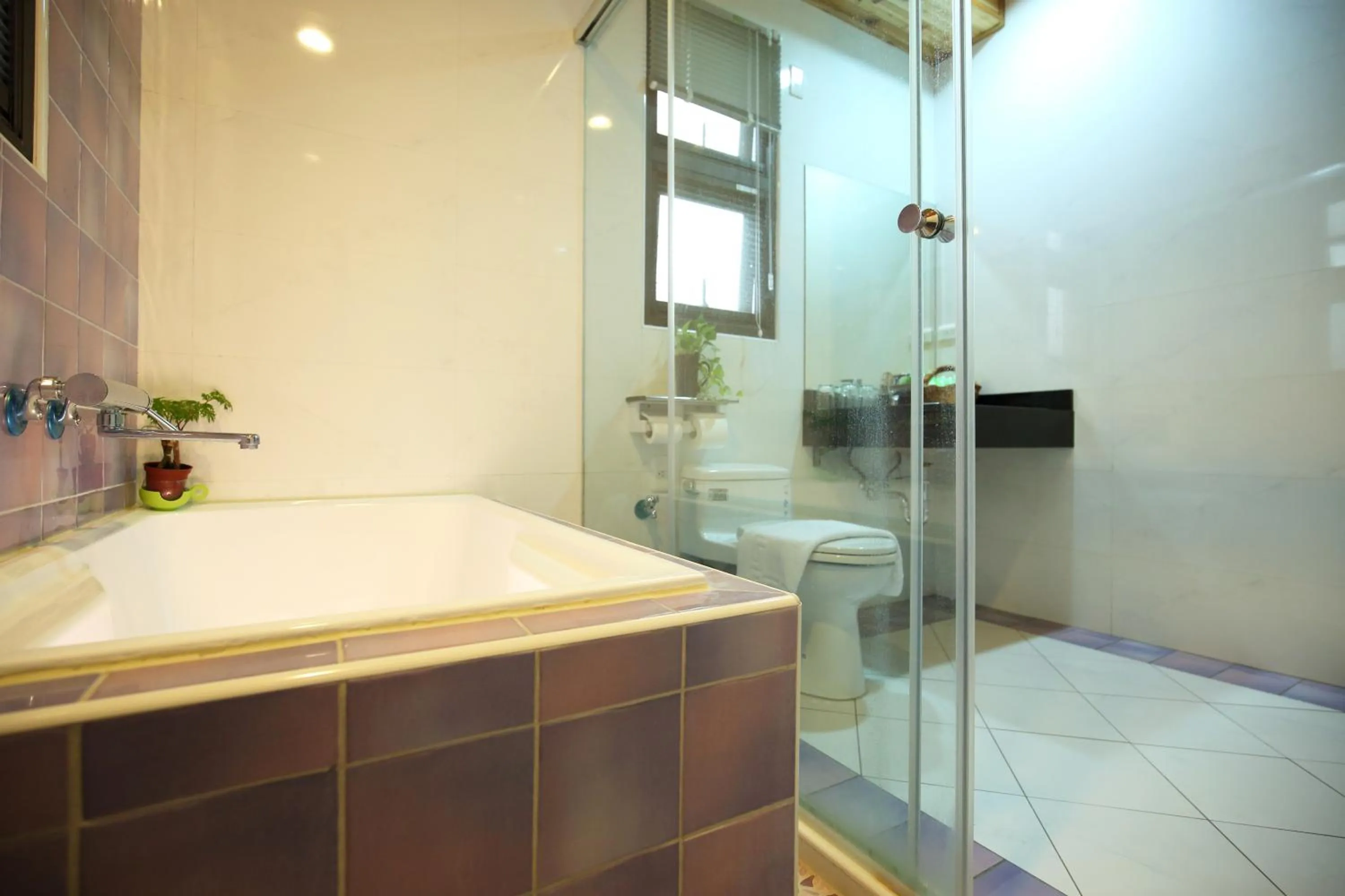 Toilet in Sweet Heart B&B