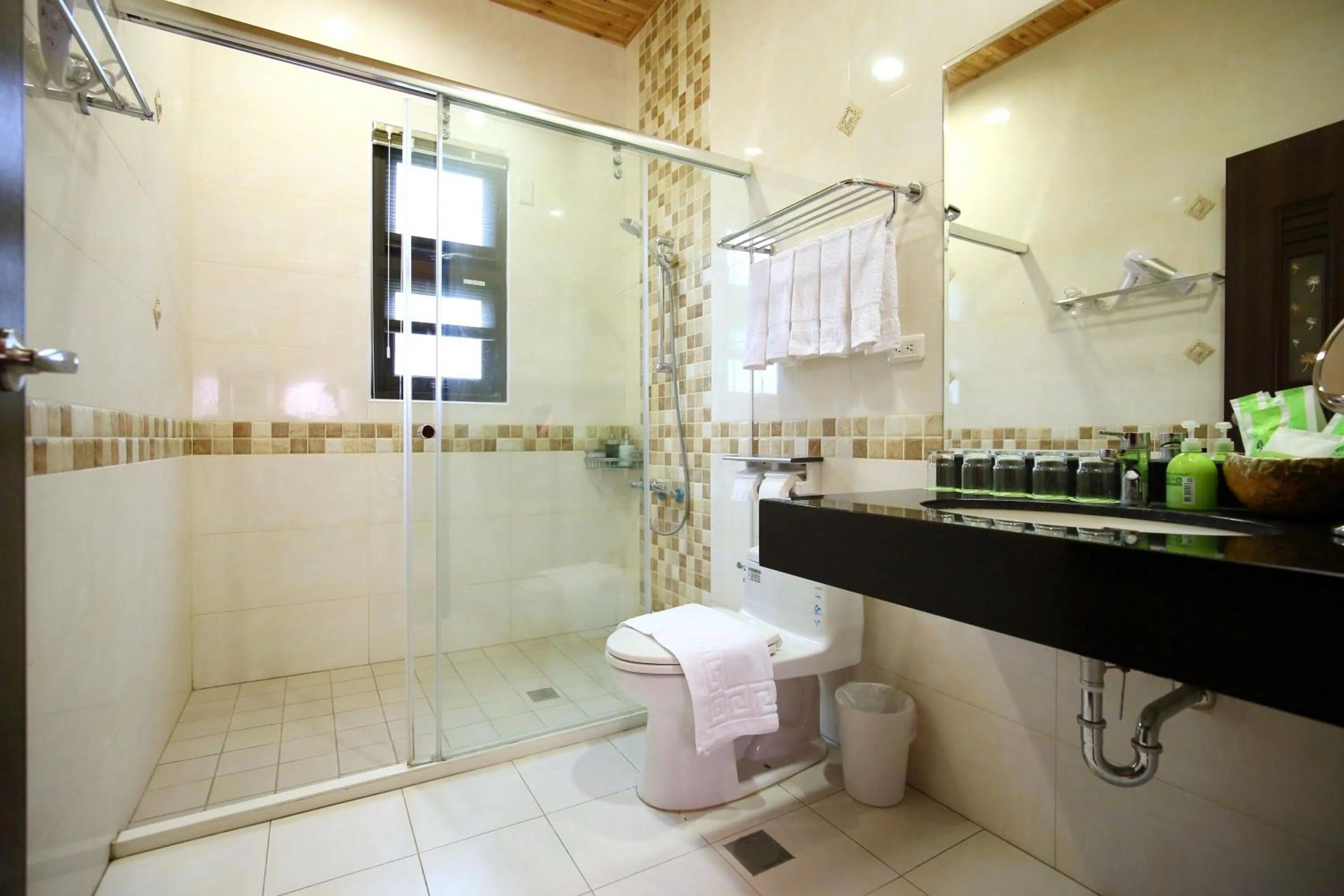 Shower in Sweet Heart B&B