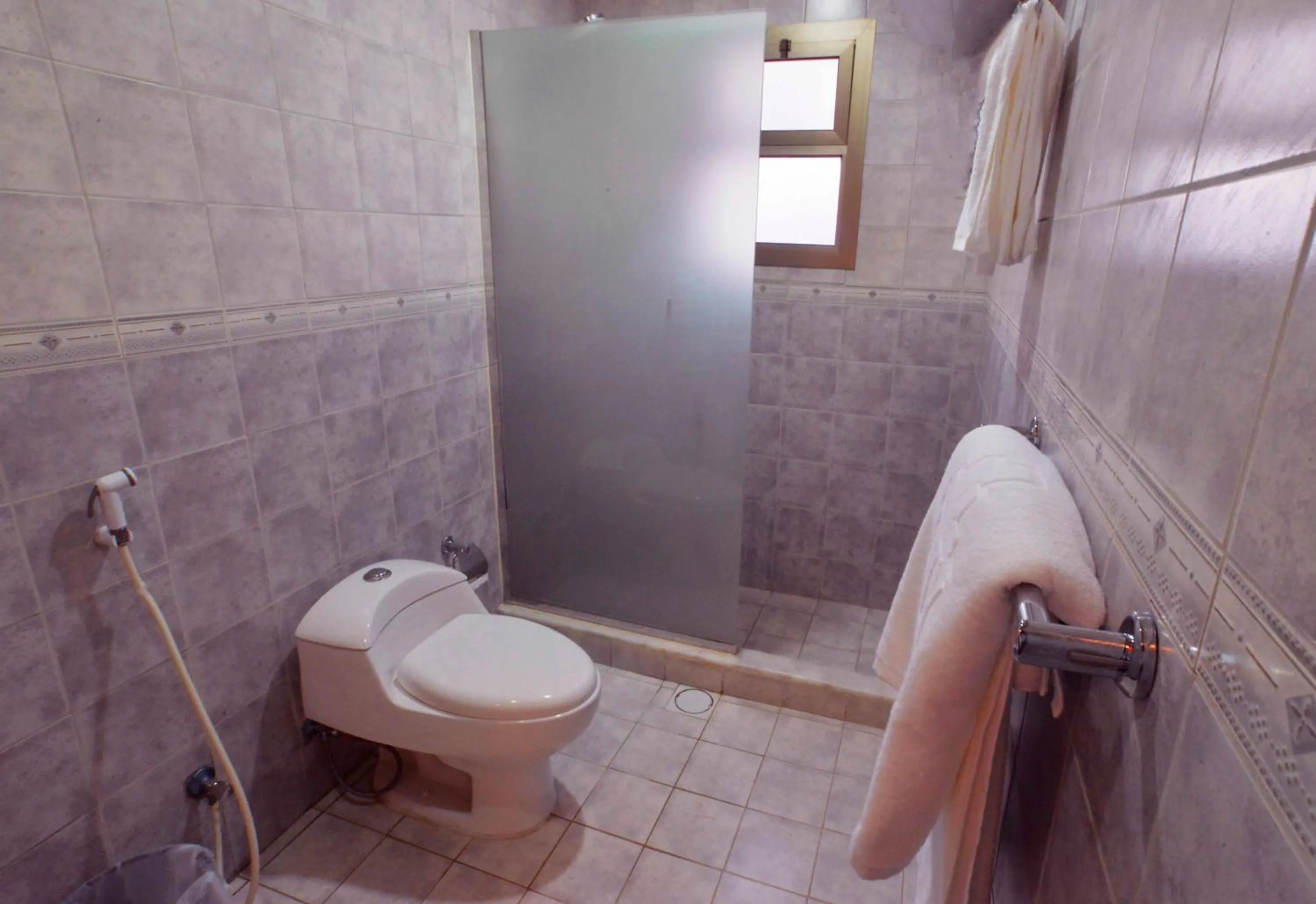 Bathroom in City Suites