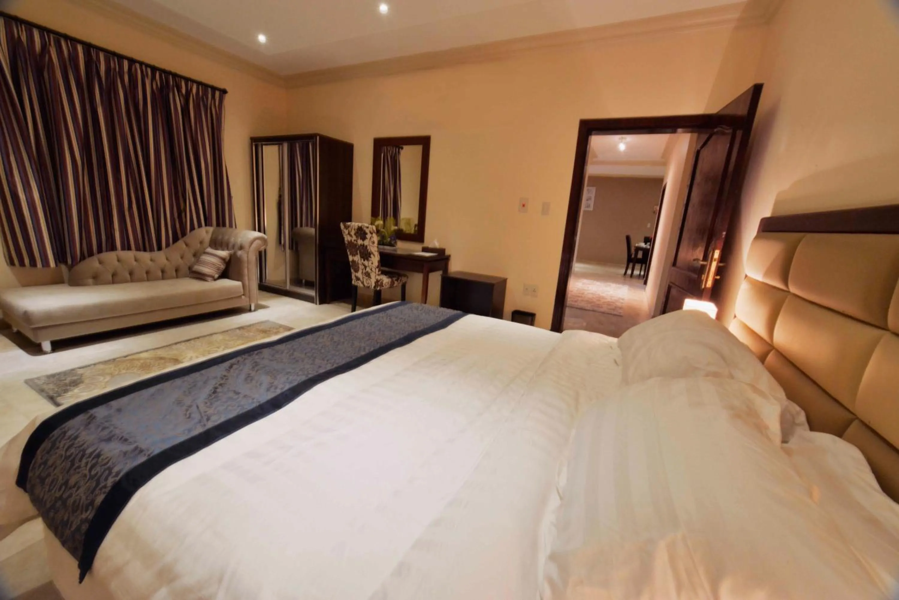 Bed in City Suites