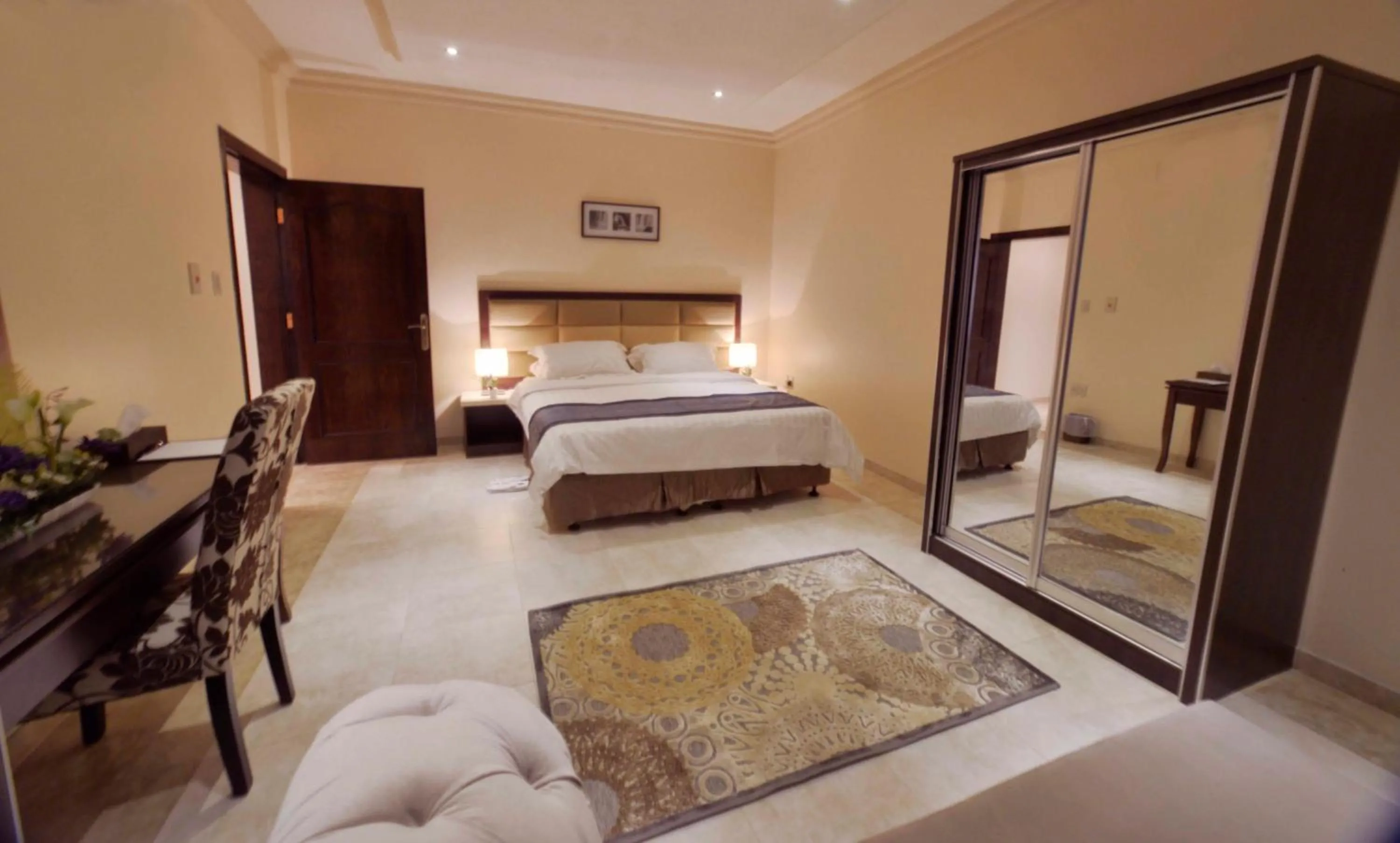 Bedroom, Bed in City Suites