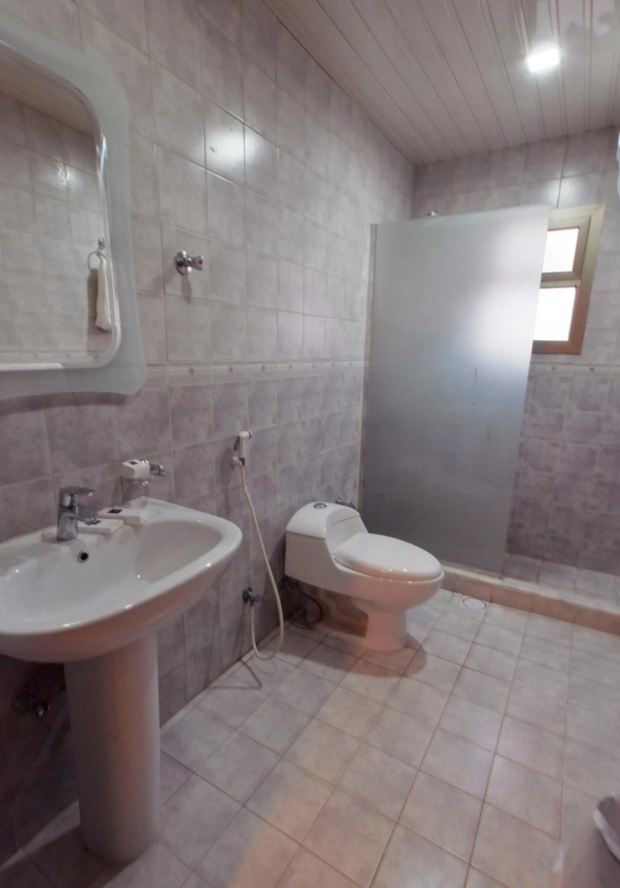 Bathroom in City Suites