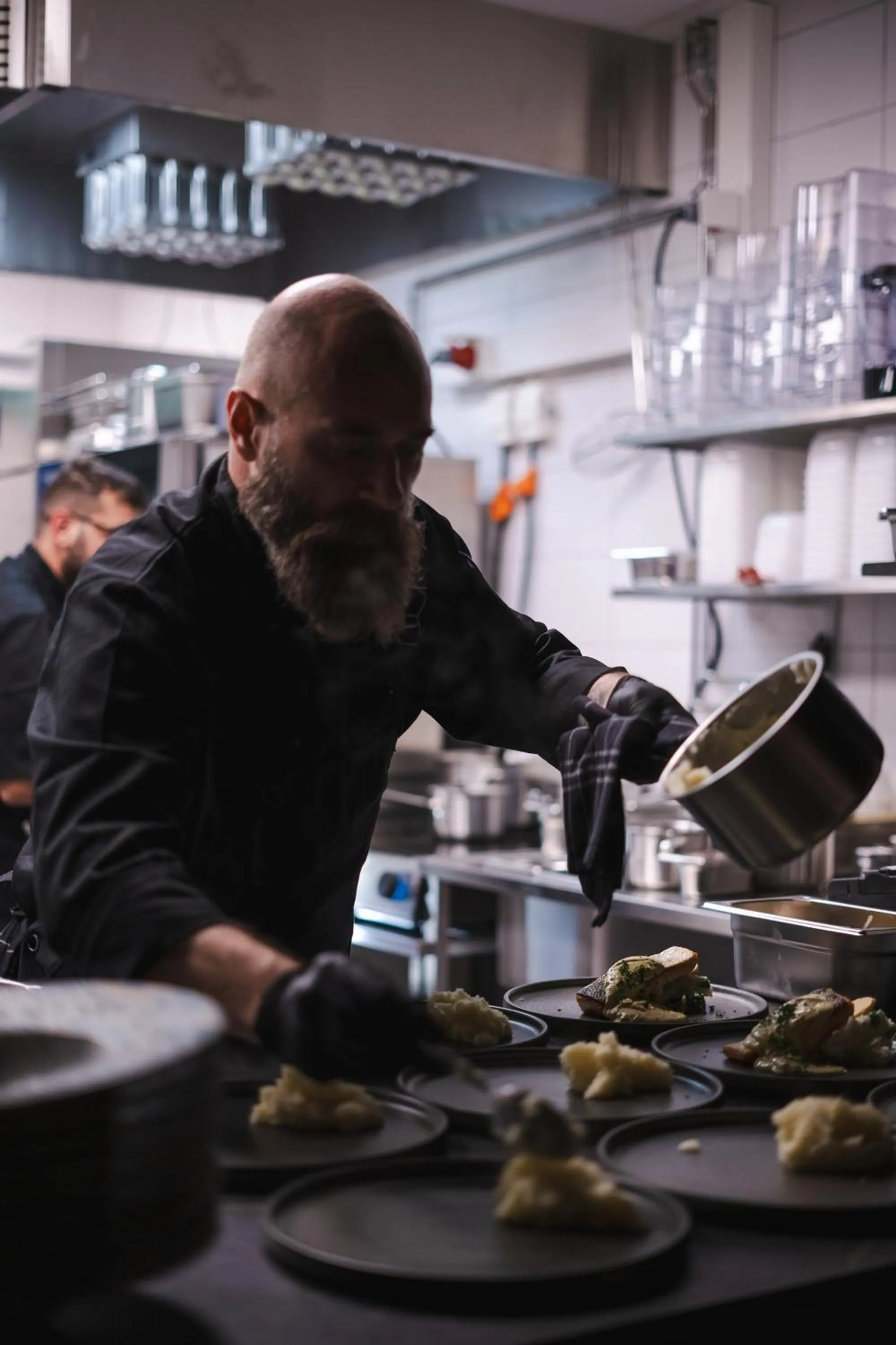 Restaurant/places to eat in Adults Only Invisible Forest Lodge & SPA