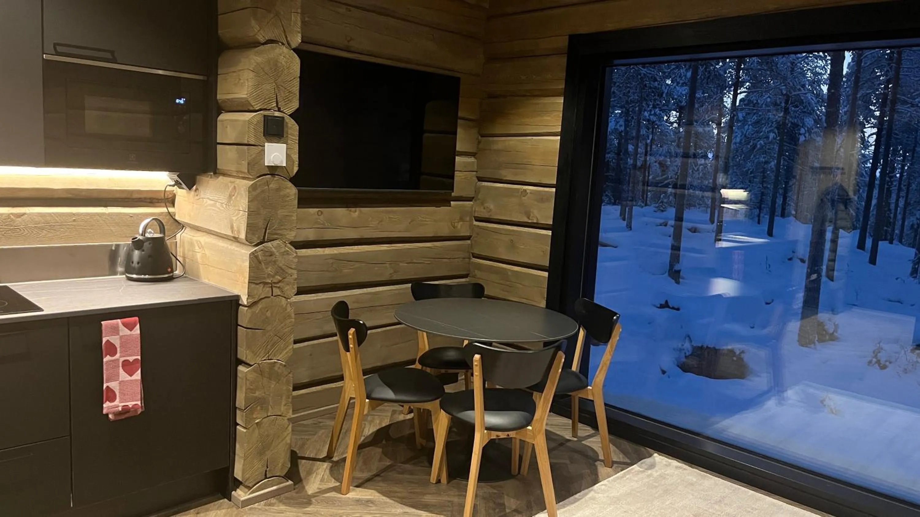 Winter in Adults Only Invisible Forest Lodge & SPA