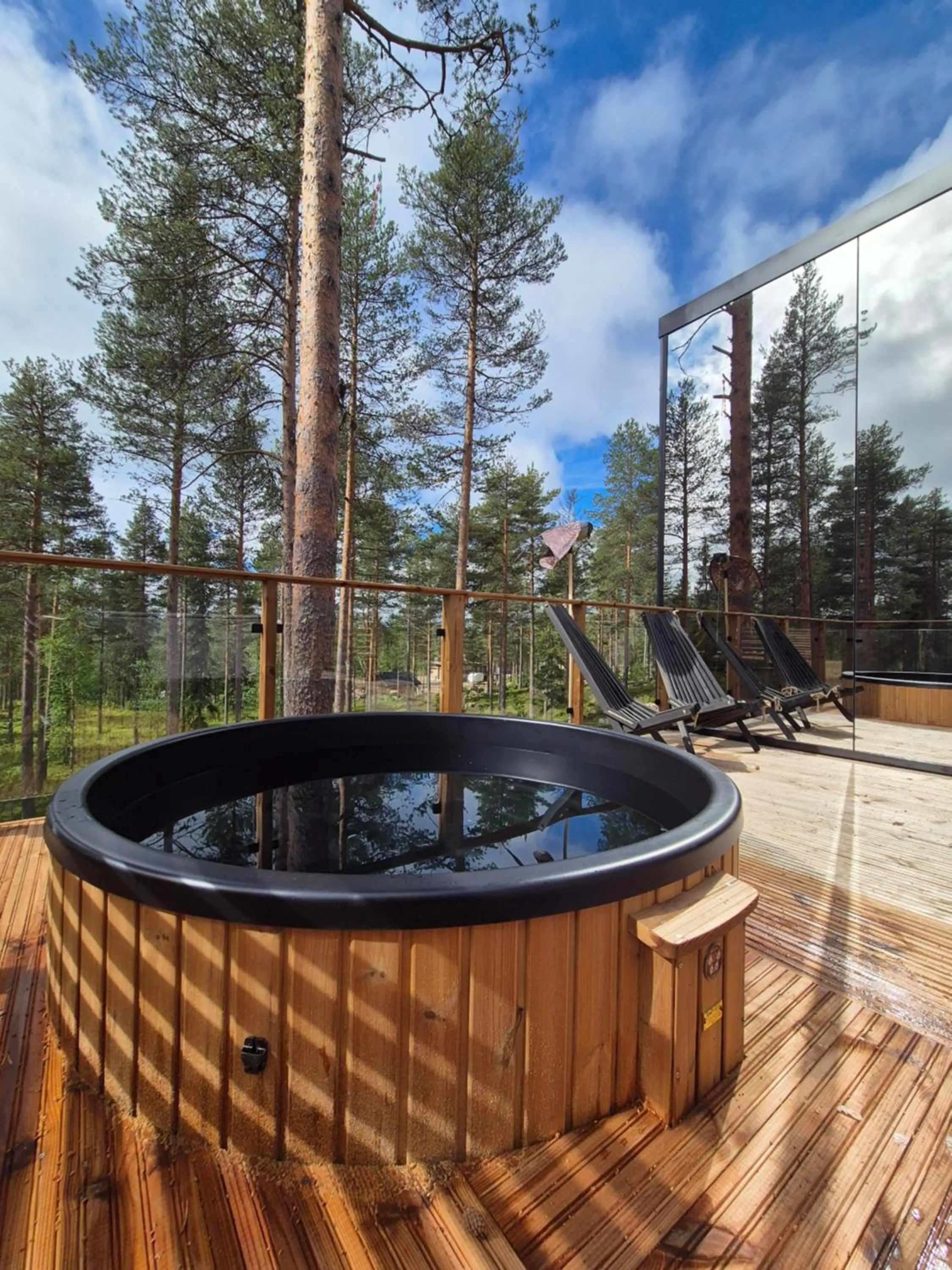 Hot Tub in Adults Only Invisible Forest Lodge & SPA