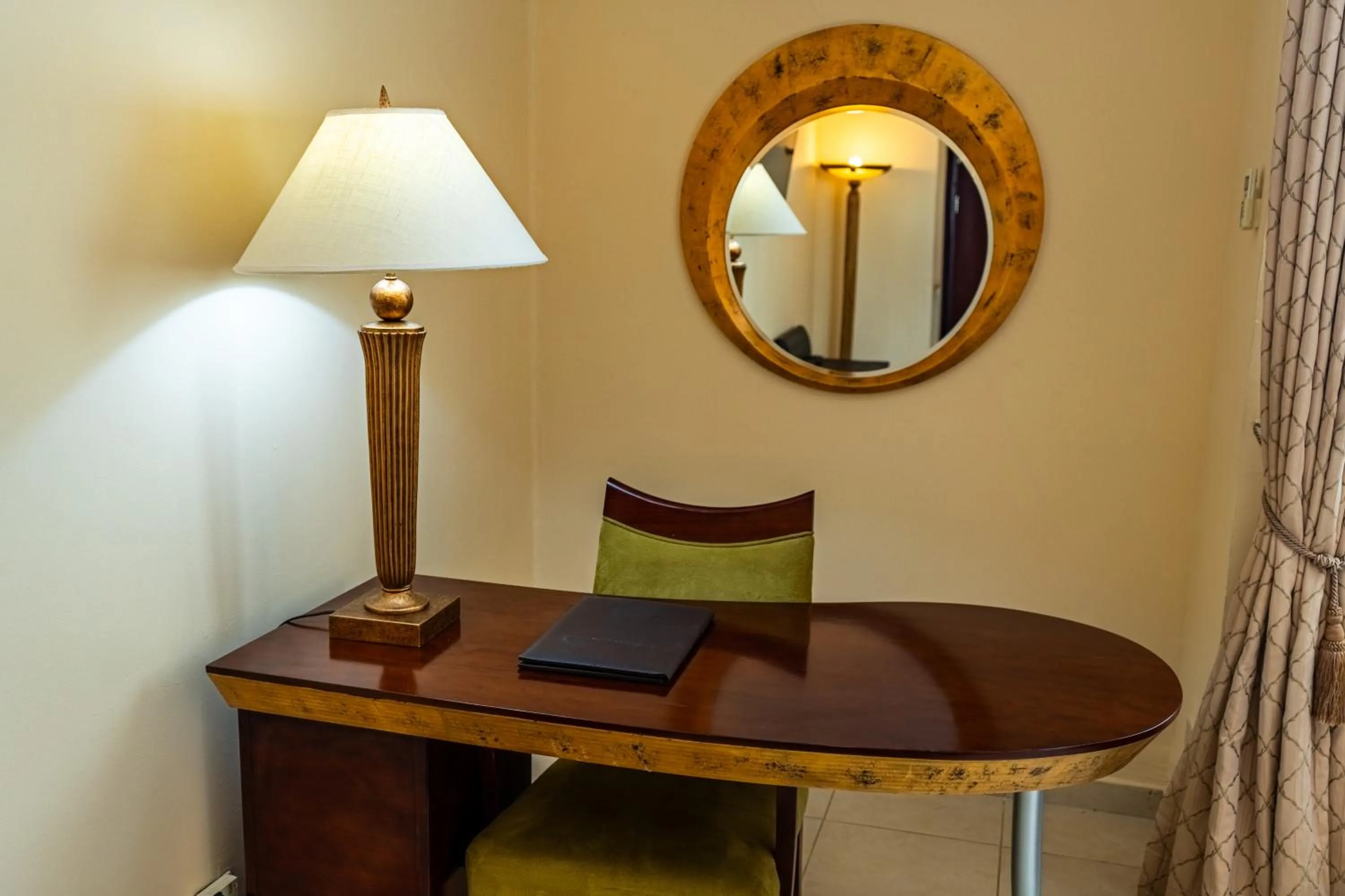 Dining area in TOSCANA INN HOTEL