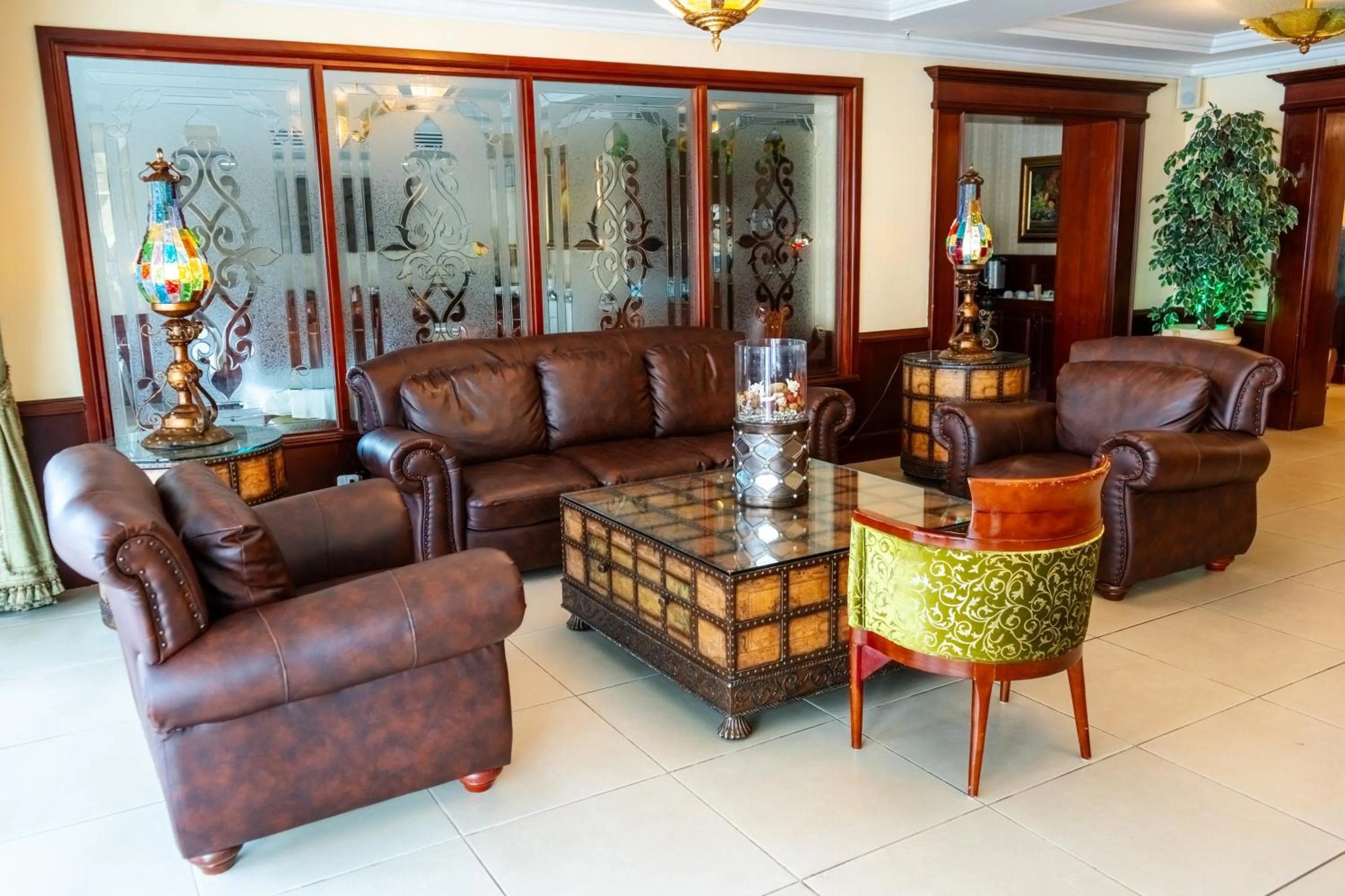 Living room in TOSCANA INN HOTEL