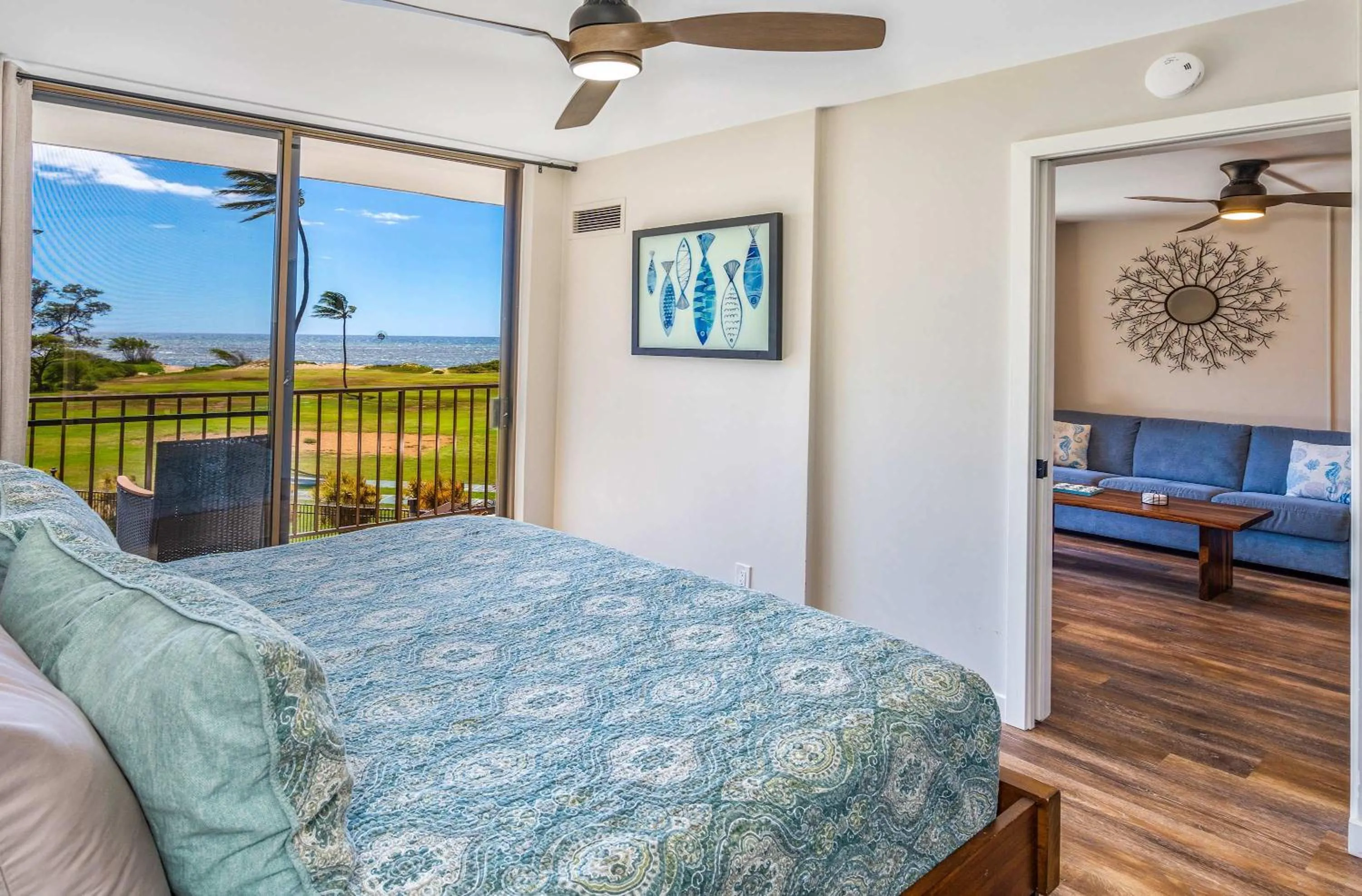 Bed in 2 2 Oceanview Modern Resort Vistas