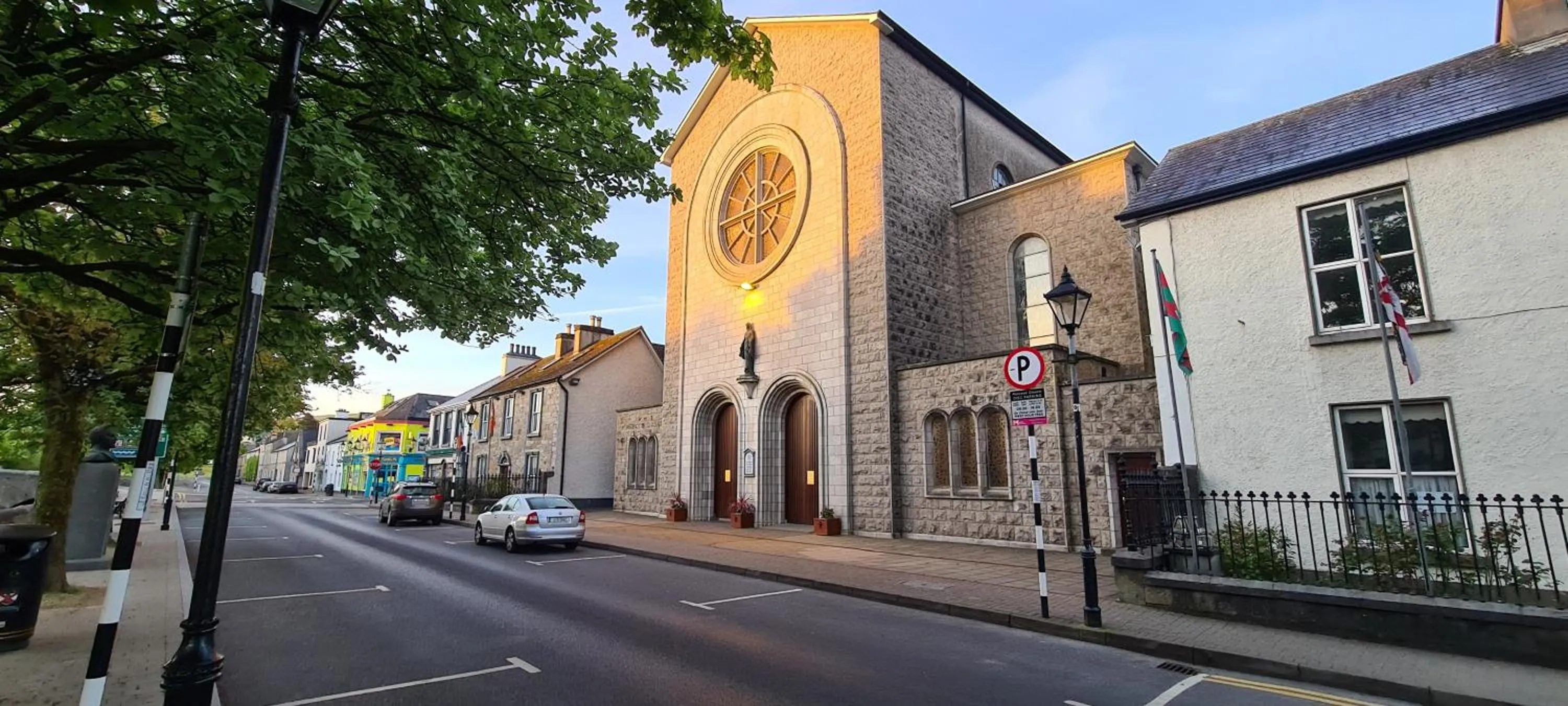 Place of worship in Central Westport Town House