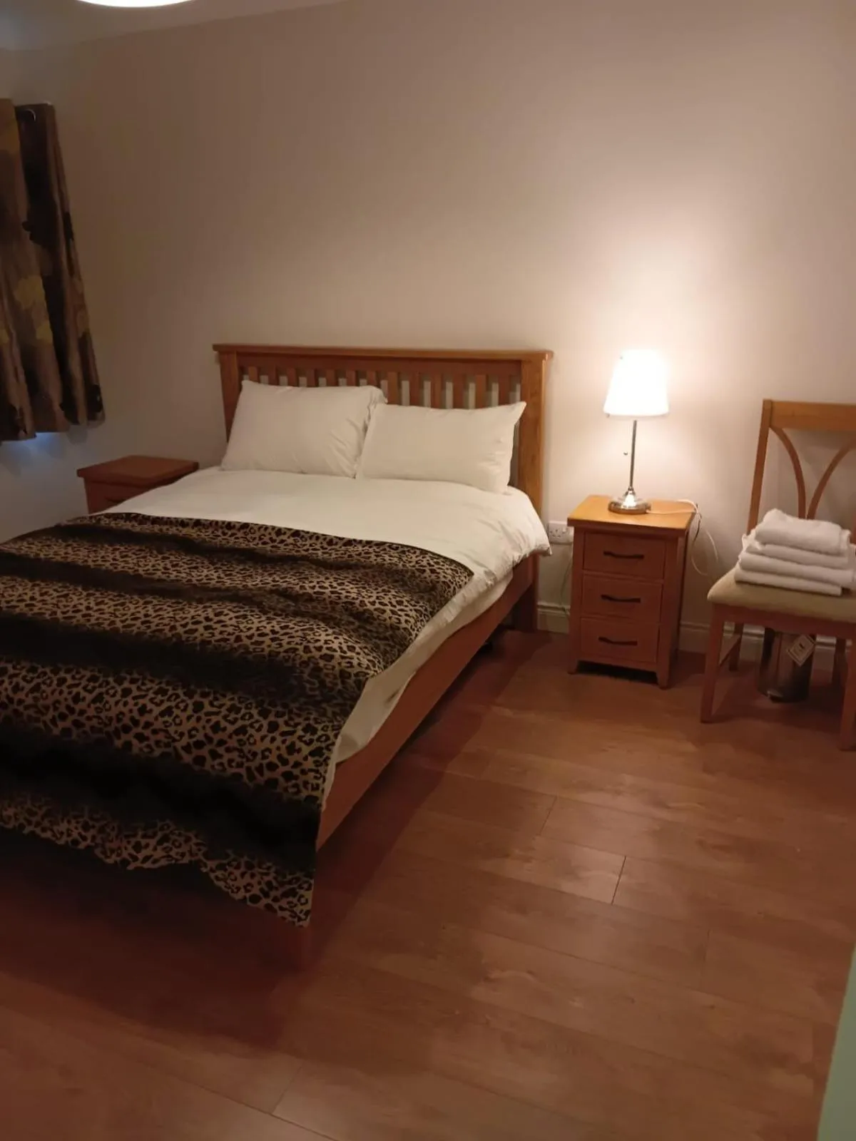 Bed in Central Westport Town House