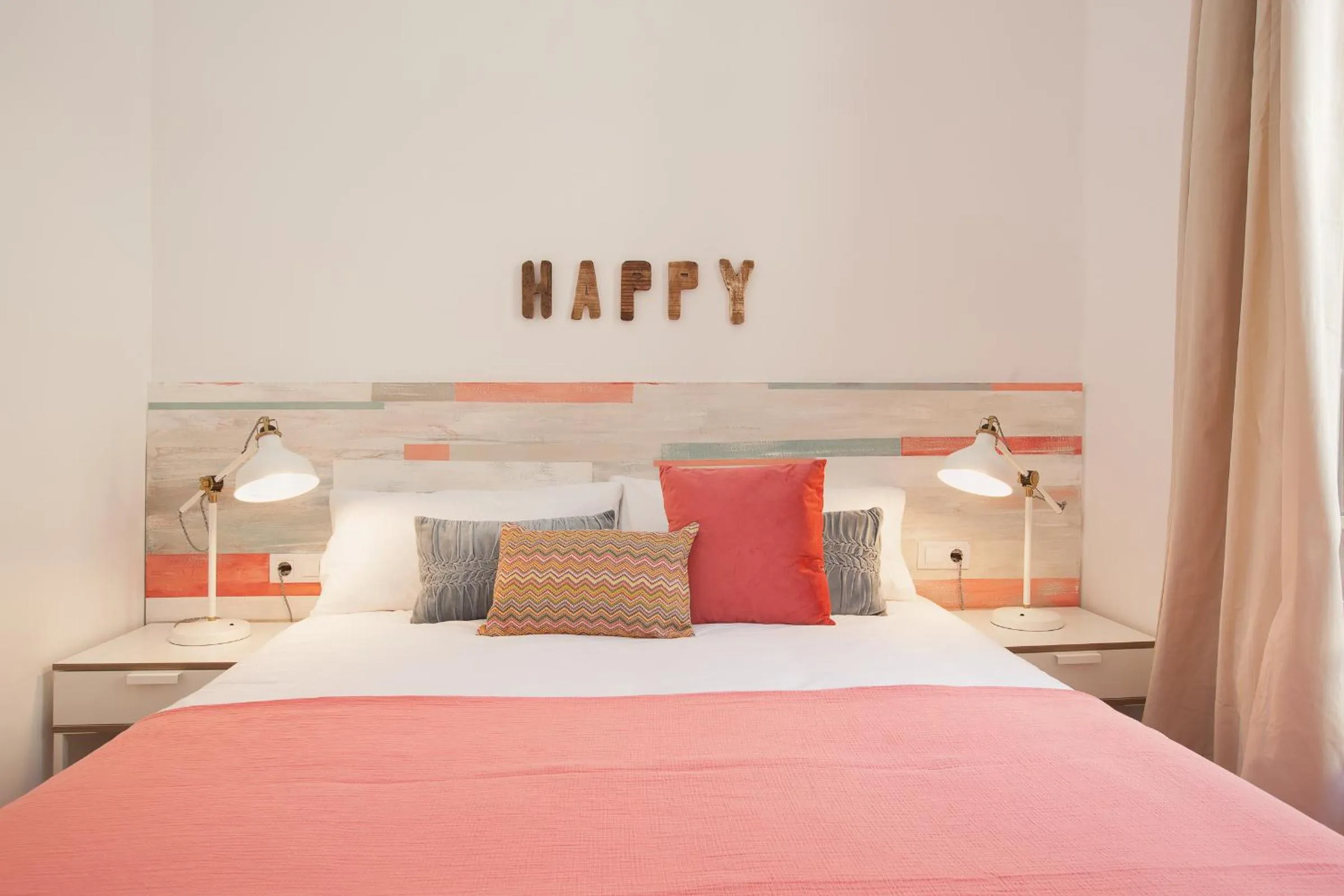 Bedroom, Bed in Click&Flat Seneca Suites