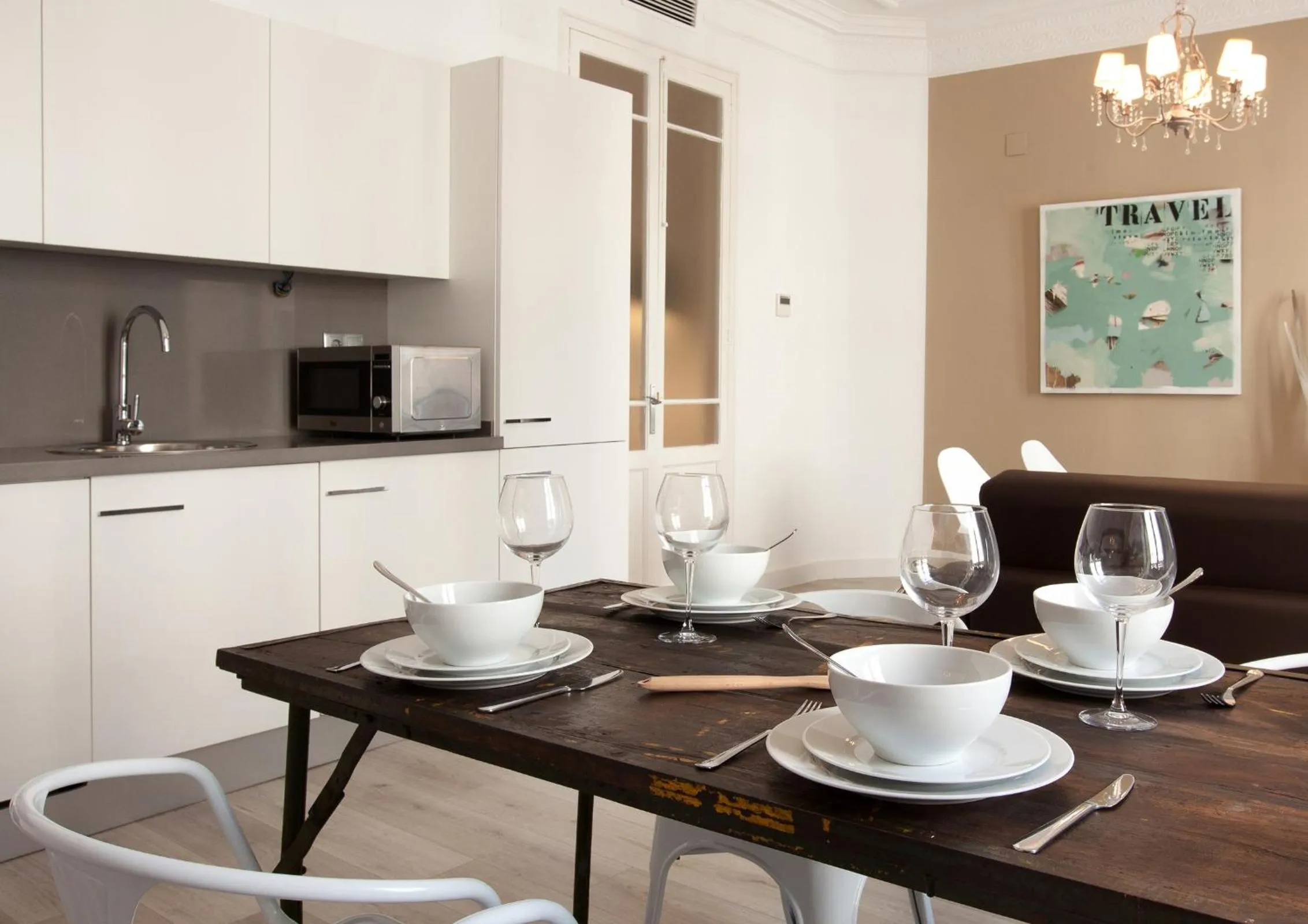 Kitchen or kitchenette in Click&Flat Seneca Suites