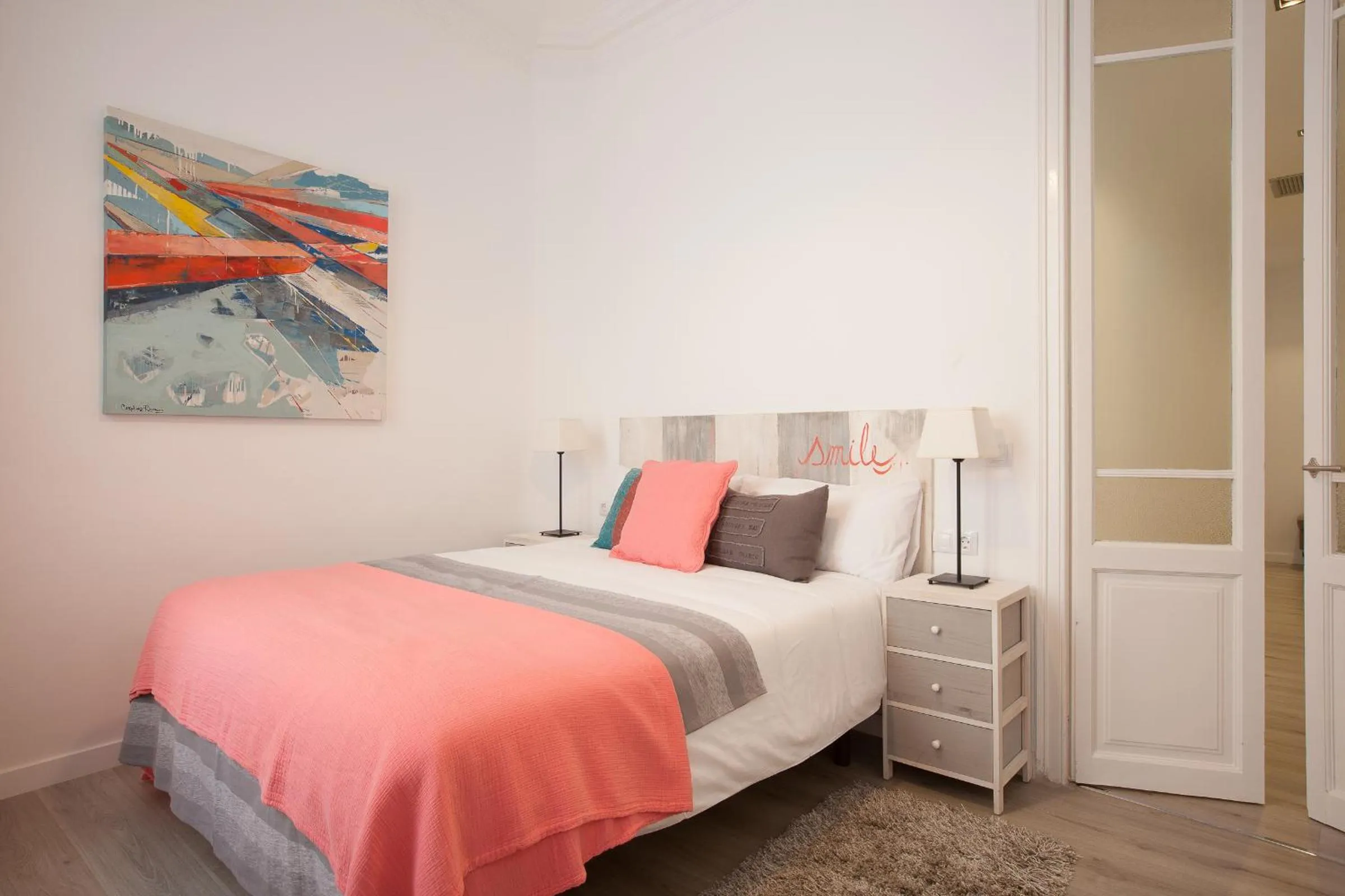 Bed in Click&Flat Seneca Suites