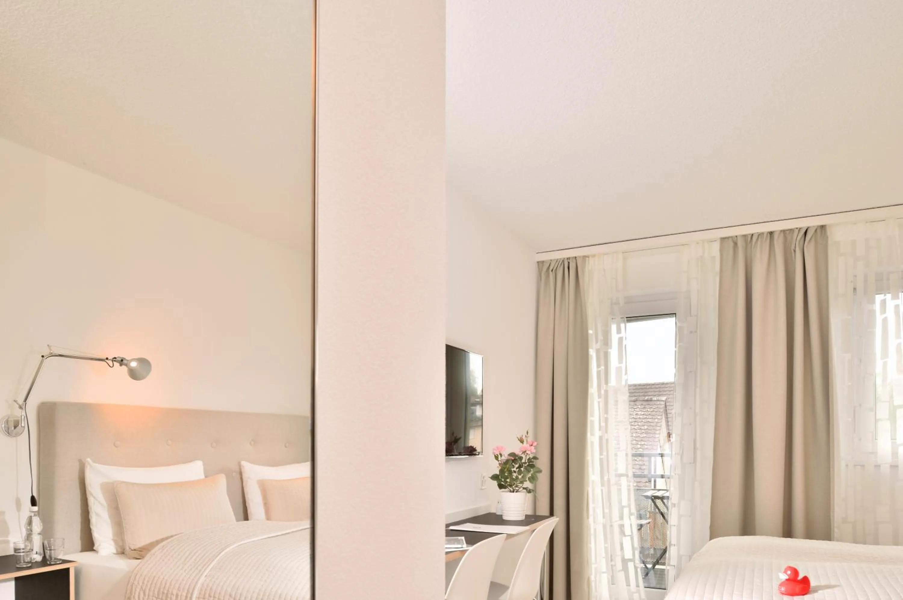 Photo of the whole room, Bed in Hotel SiX