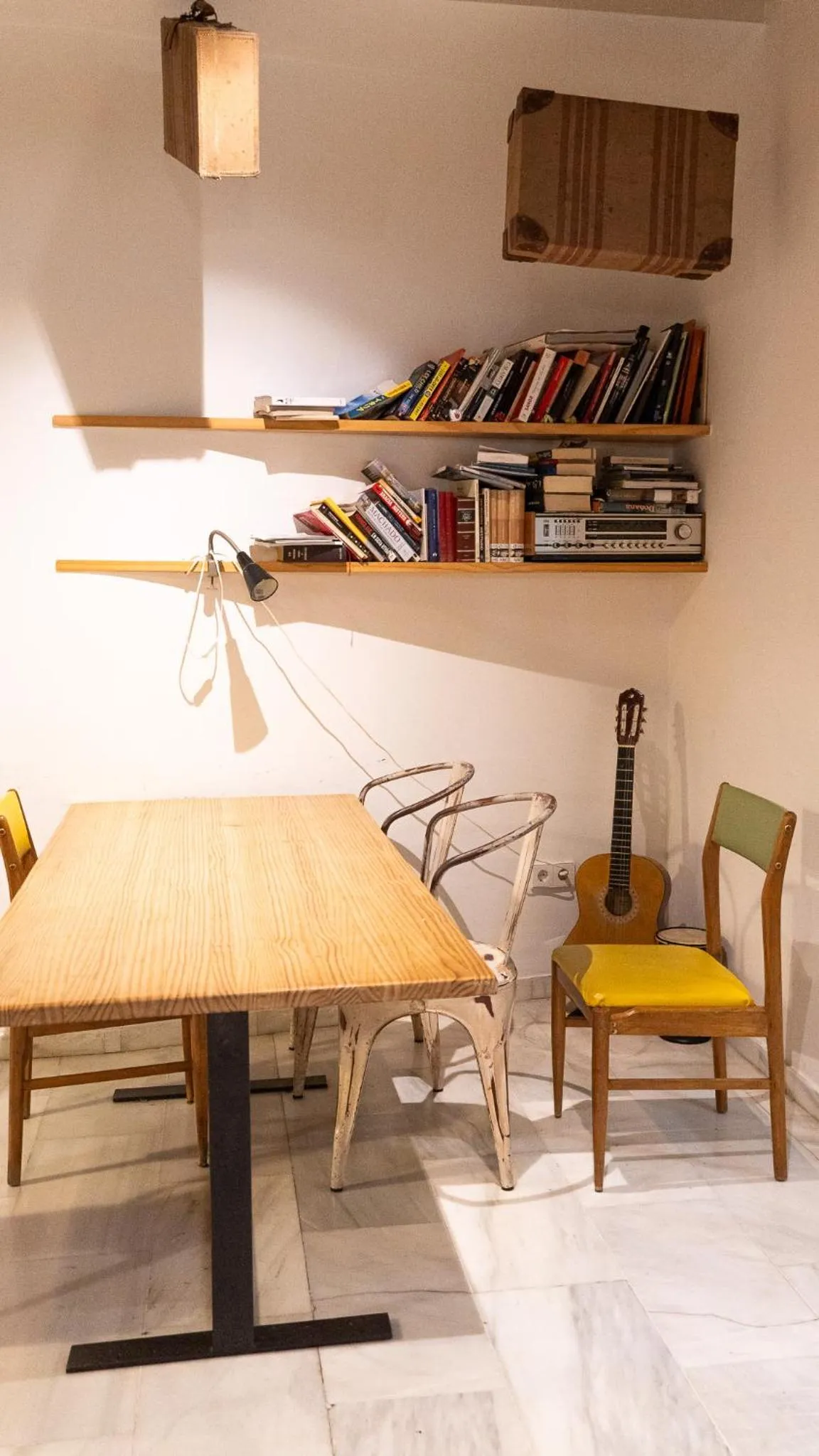 Living room in The Nomad Hostel&Pension