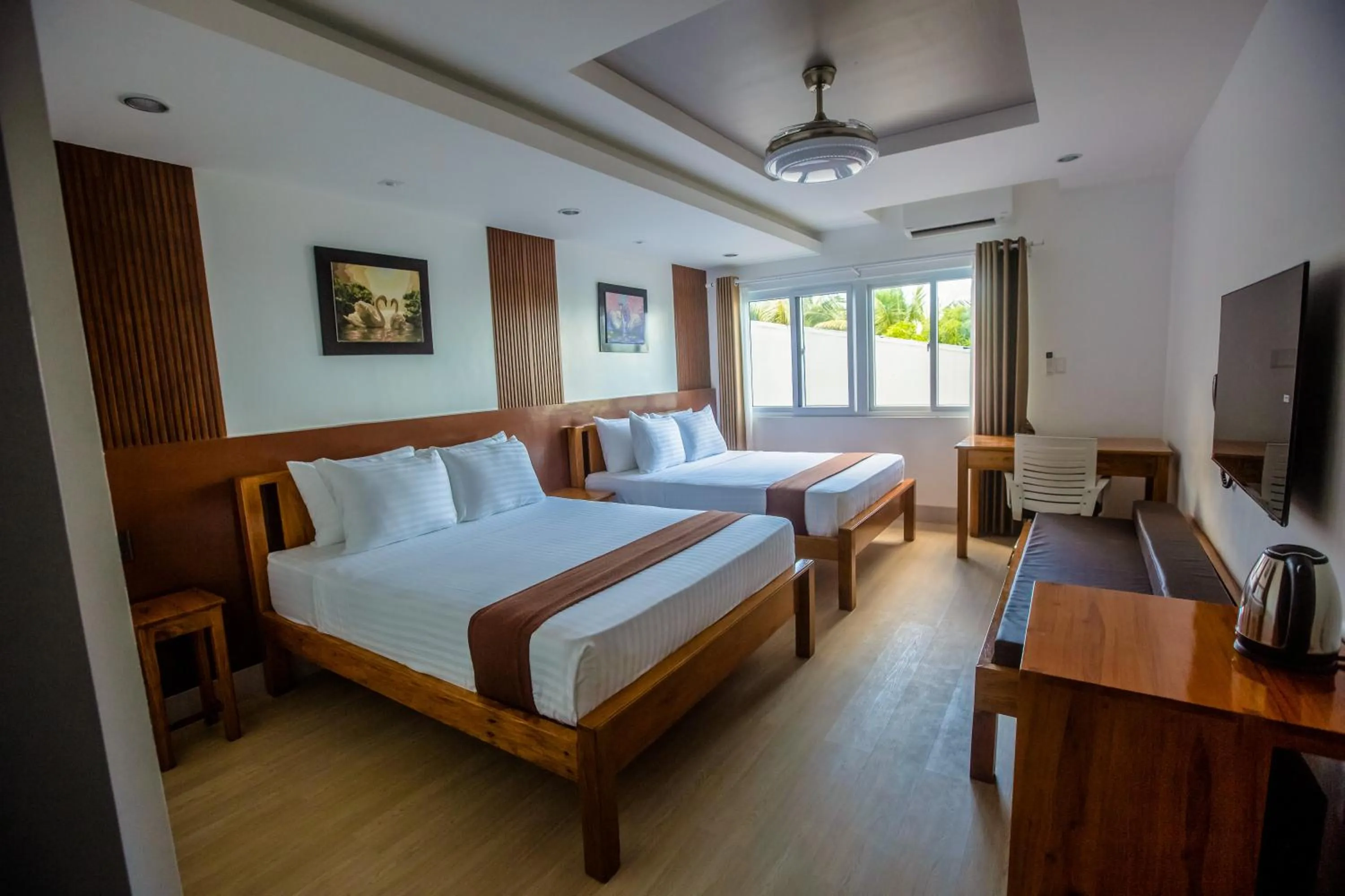 Bedroom, Bed in Horizon Hotel Romblon