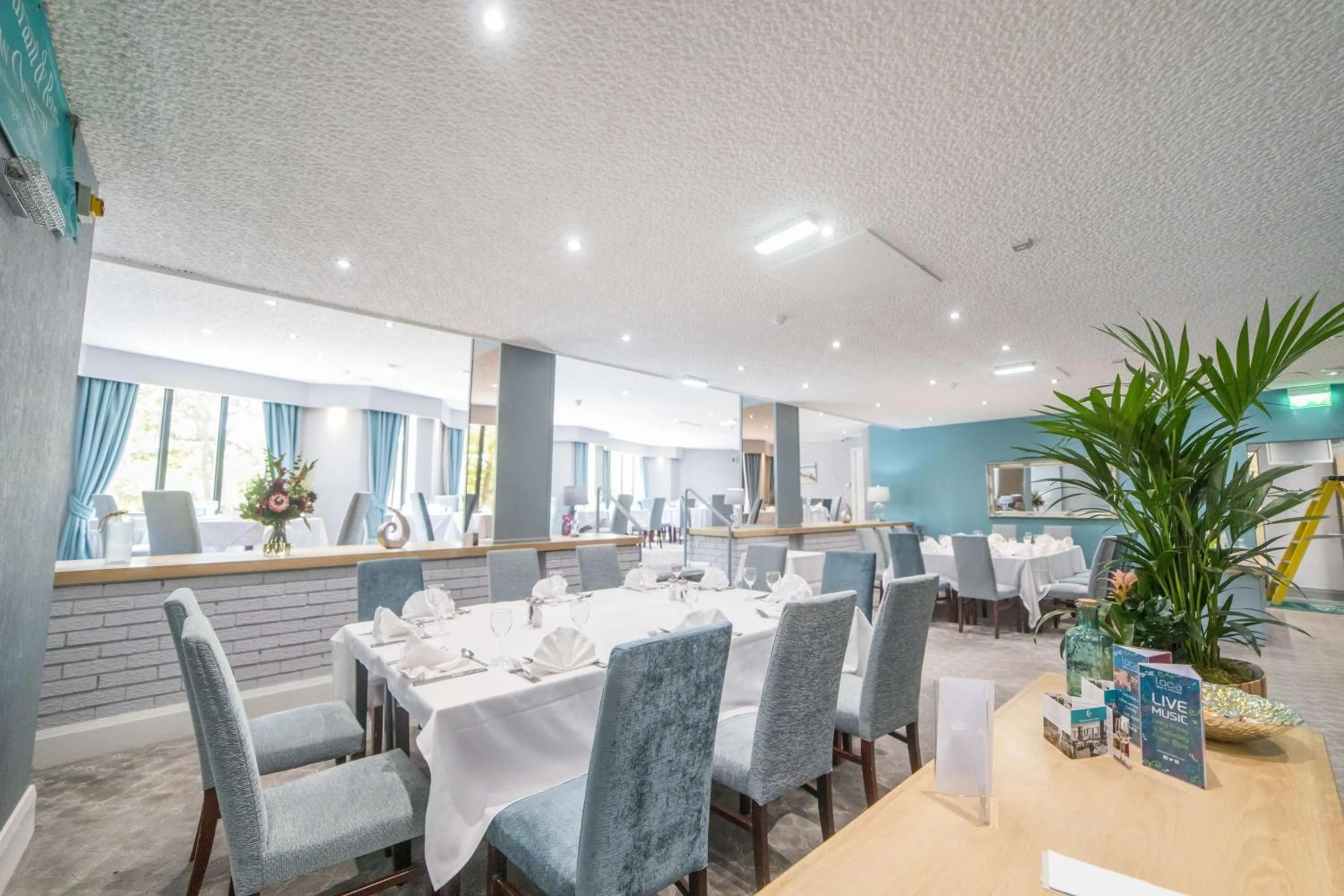 Restaurant/places to eat in The Sea Hotel