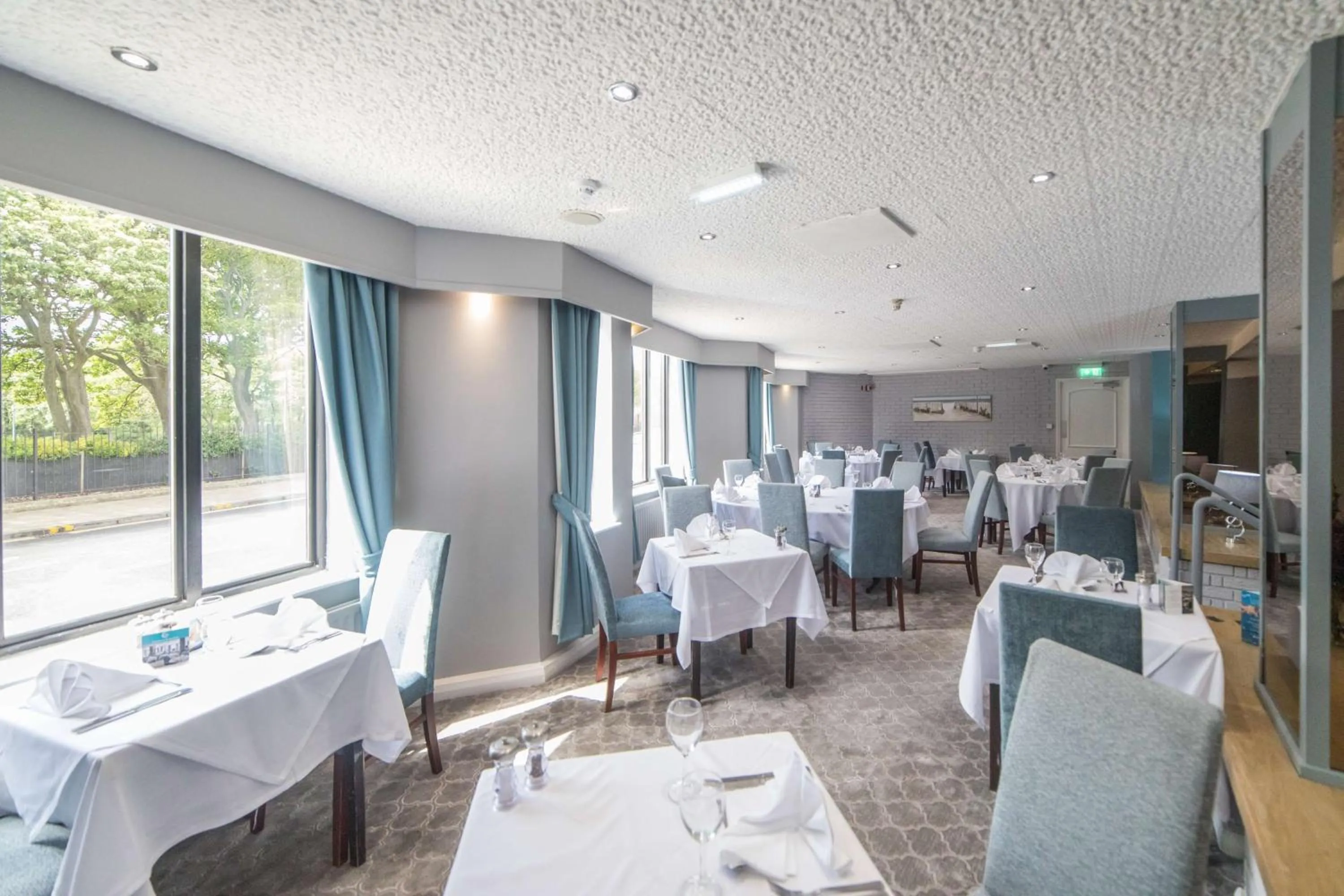 Restaurant/places to eat in The Sea Hotel