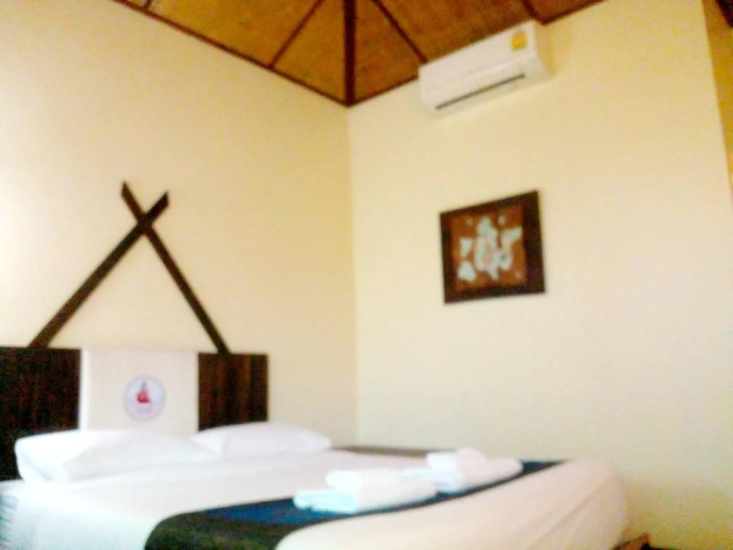 Photo of the whole room, Bed in Golden Triangle Palace Hotel