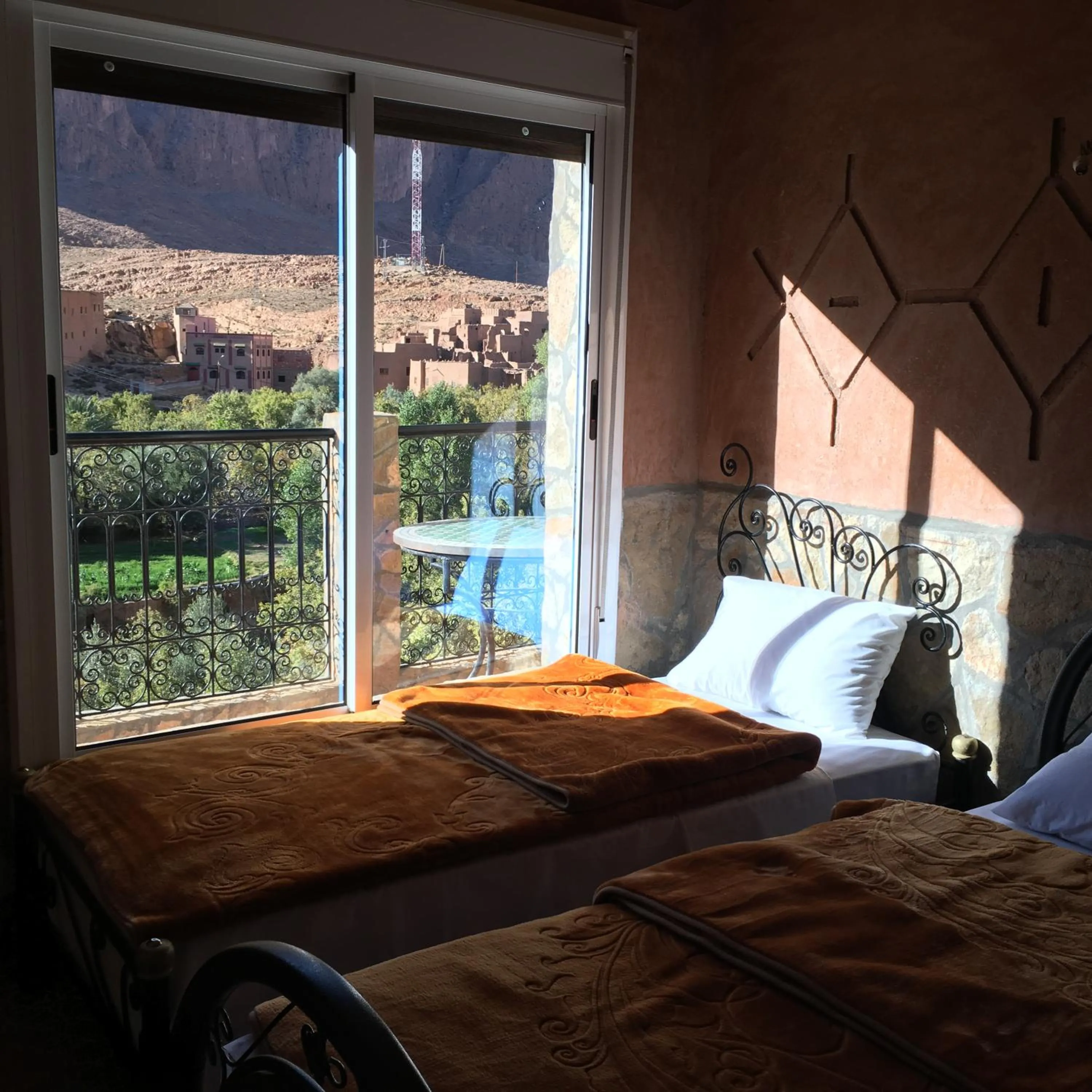 Bedroom, Bed in La Petite Gorge, Hôtel & Restaurant Todra Gorge