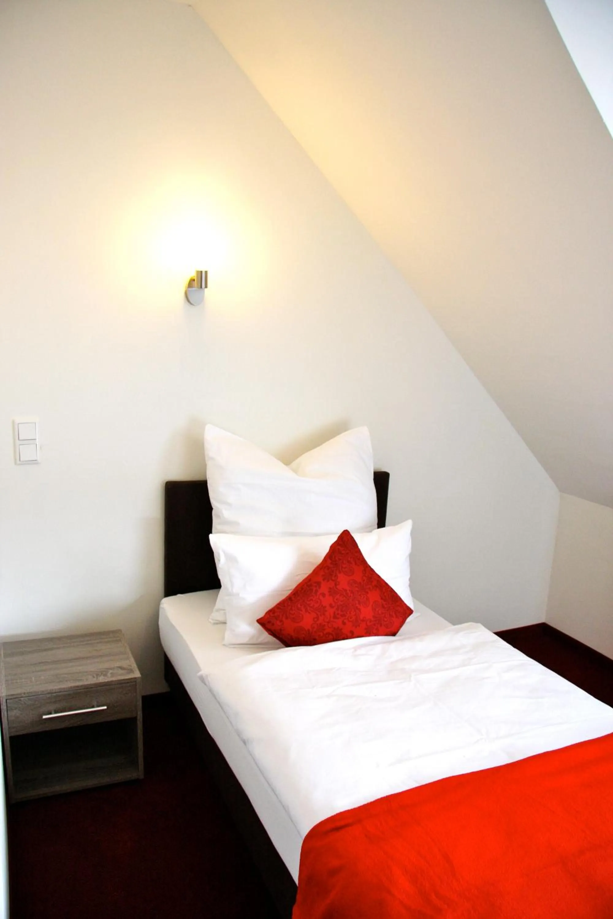 Bedroom, Bed in Hotel Gemini