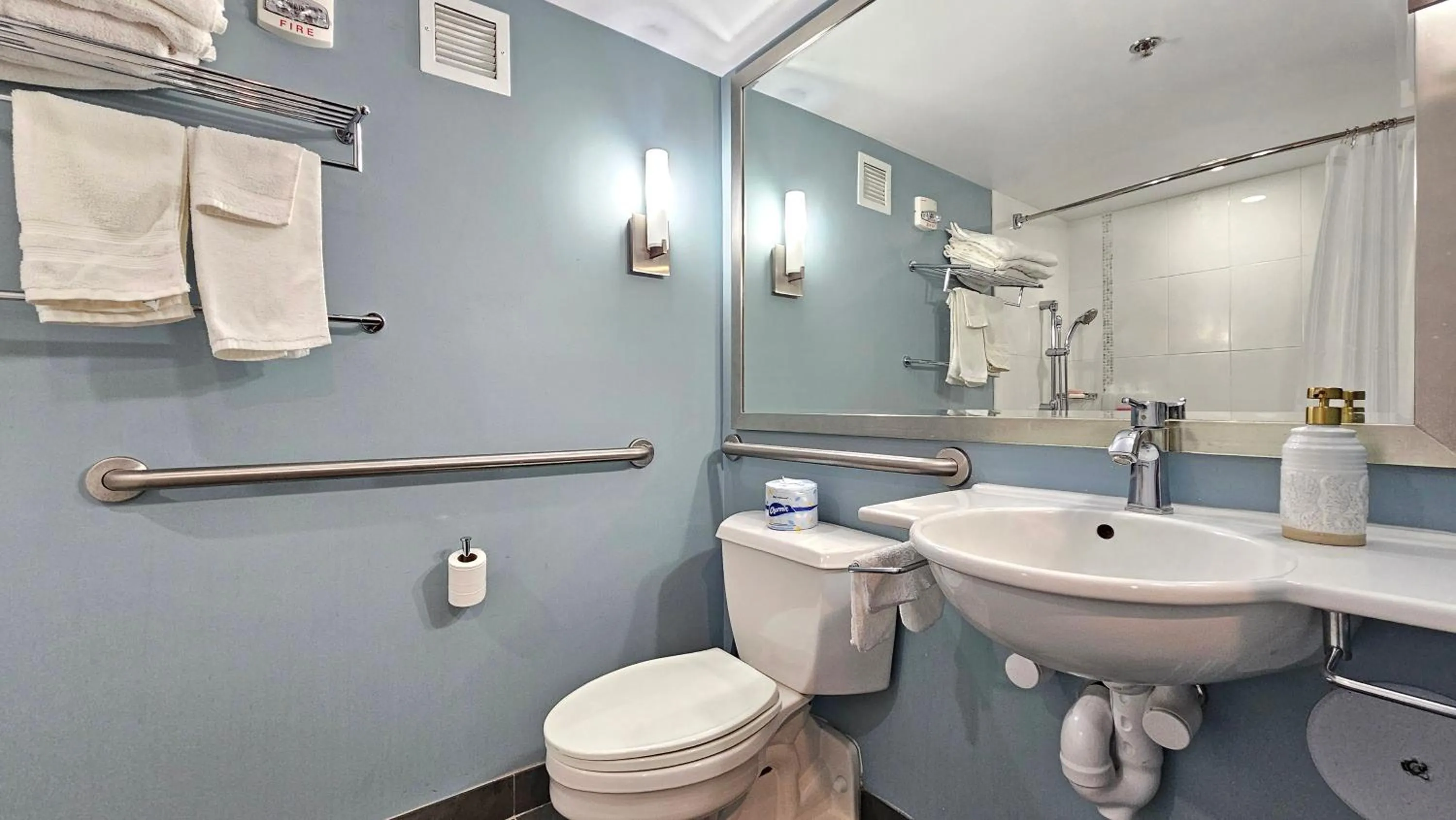 Ala Moana Hotel _ Ocean view with balcony