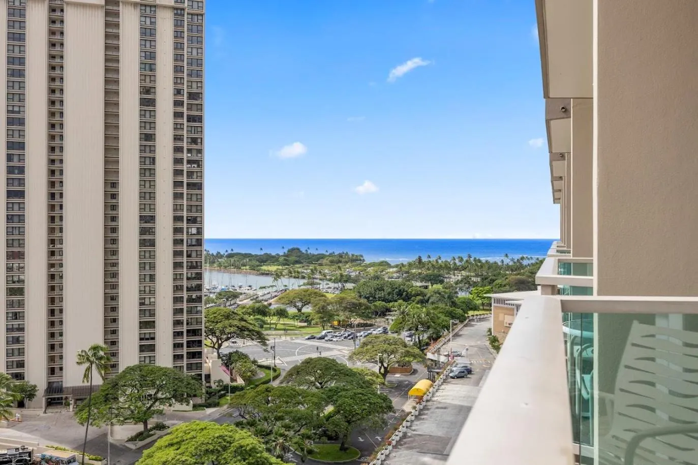 Ala Moana Hotel _ Ocean view with balcony