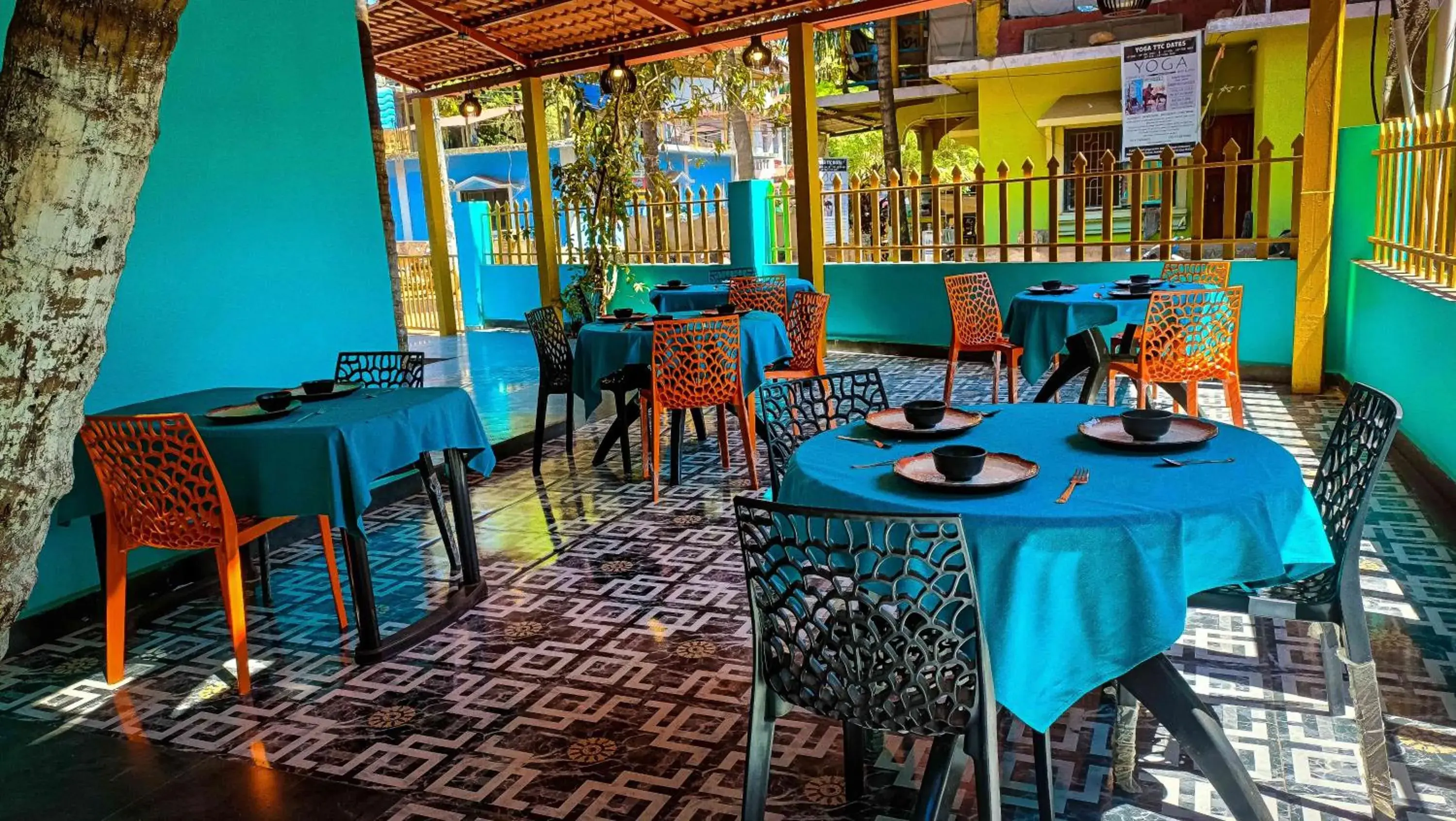 Restaurant/places to eat in 36 Yard Beach Cottages Restaurant/places to eat in 36 Yard Beach Cottages