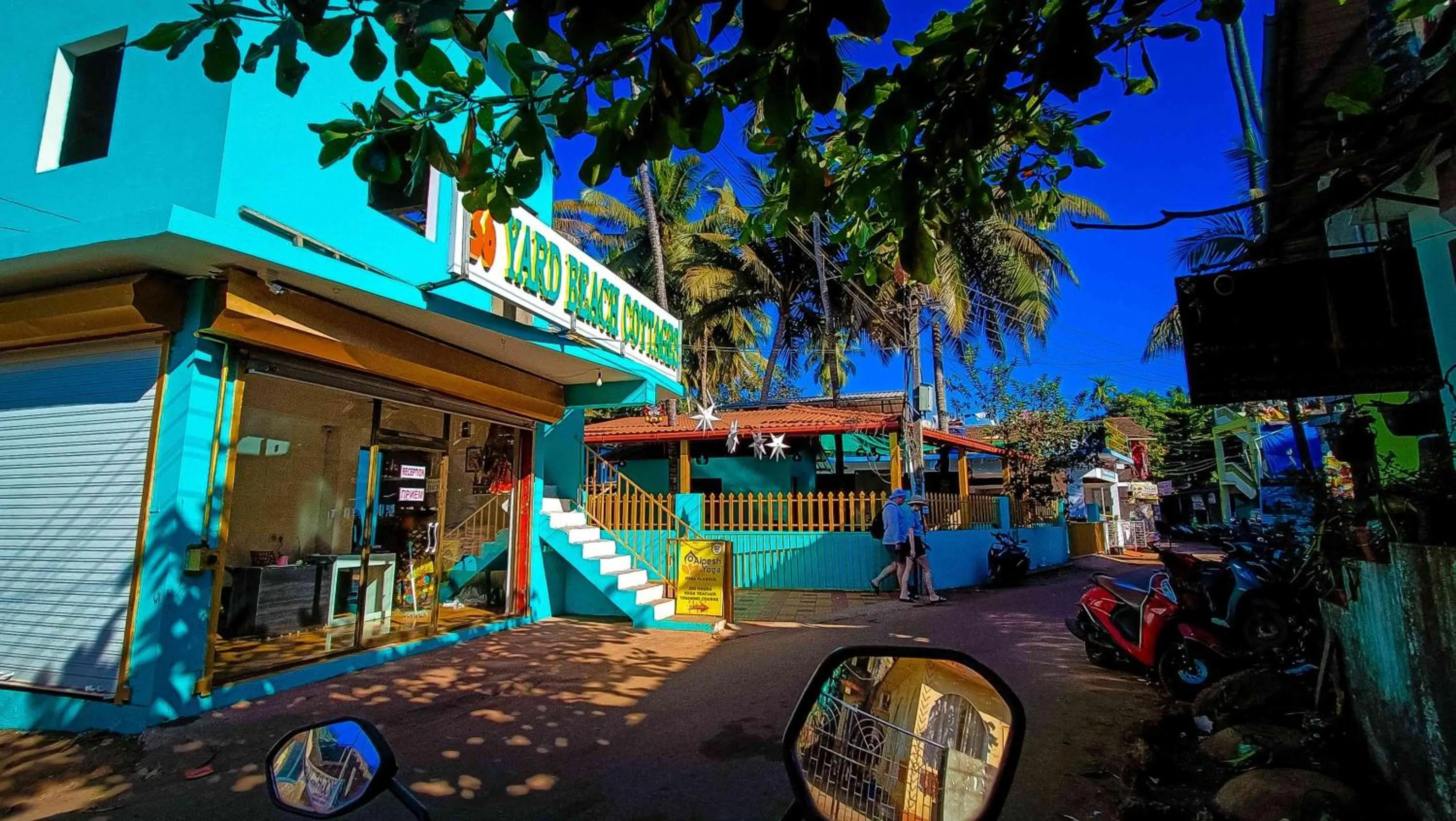 Street view in 36 Yard Beach Cottages