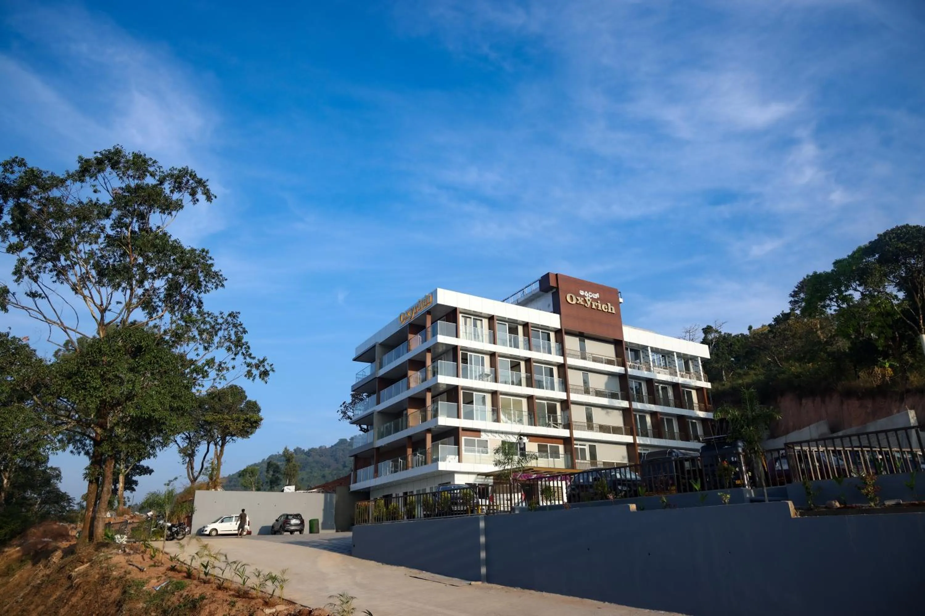 Property building in OXYRICH