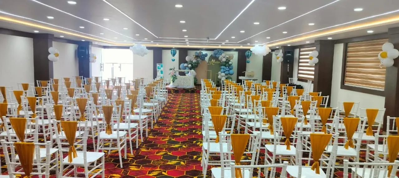 Banquet/Function facilities in OXYRICH
