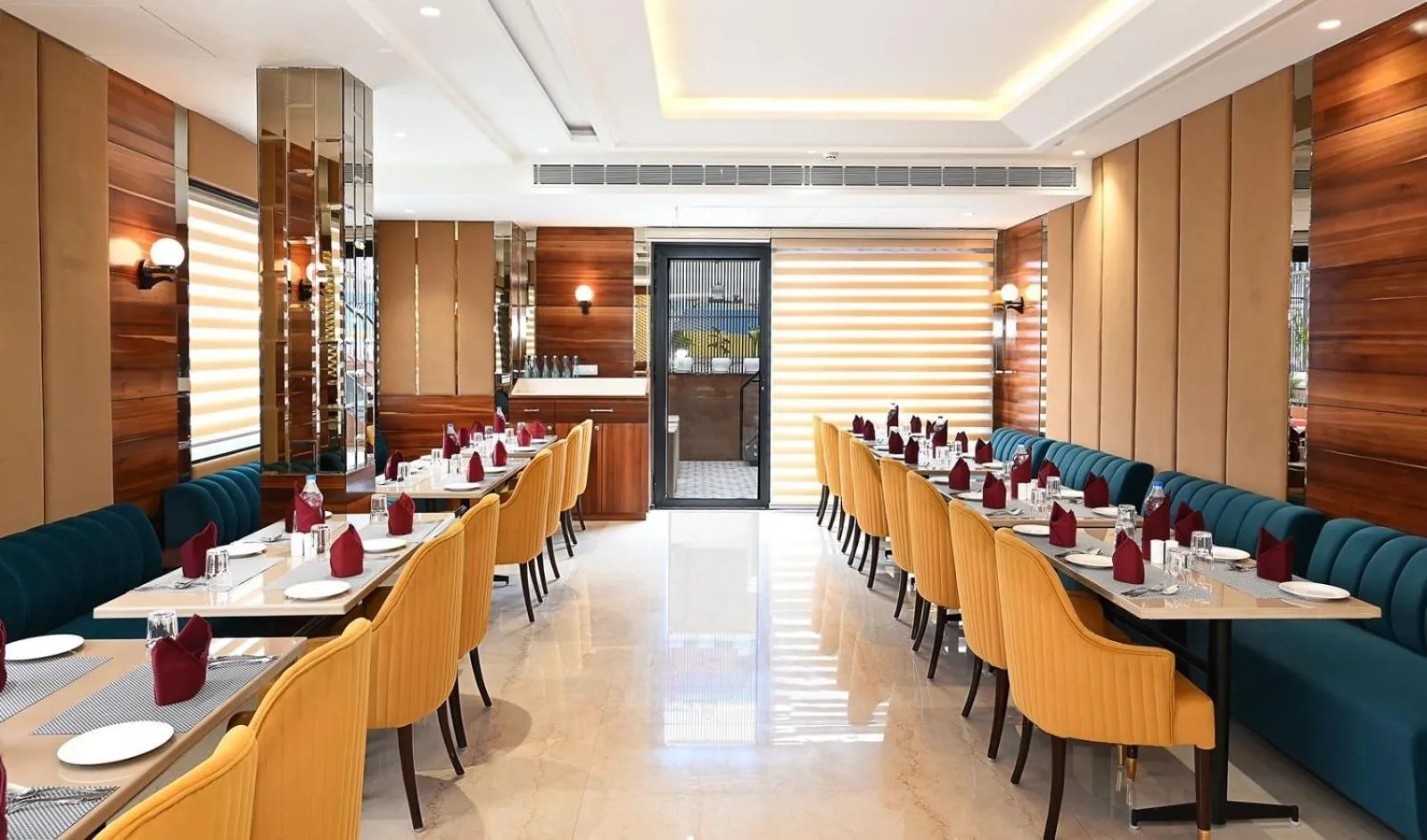Restaurant/places to eat in Classio Royale By iO Hotels Near Golden Temple