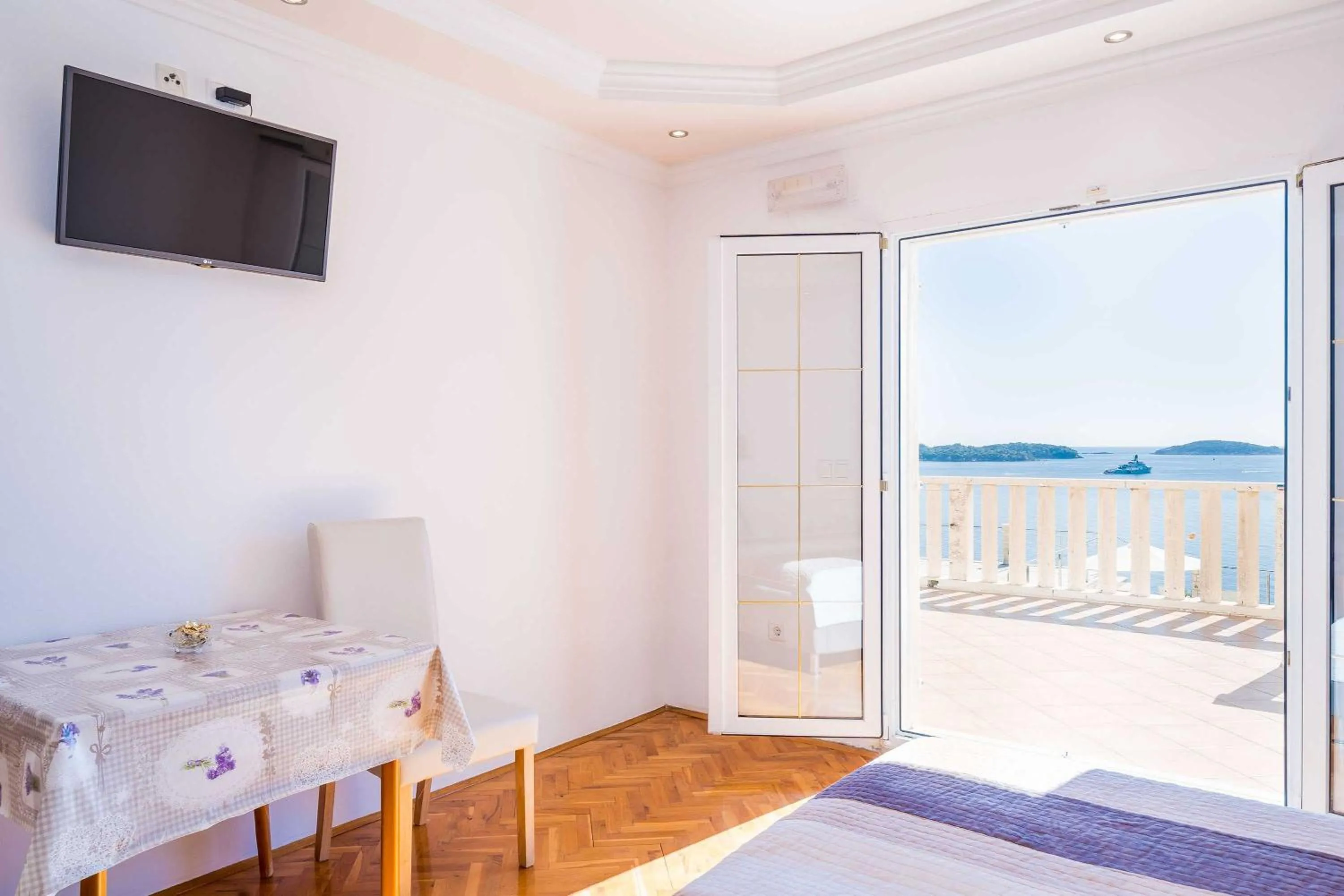 Bed in Apartments Marnic