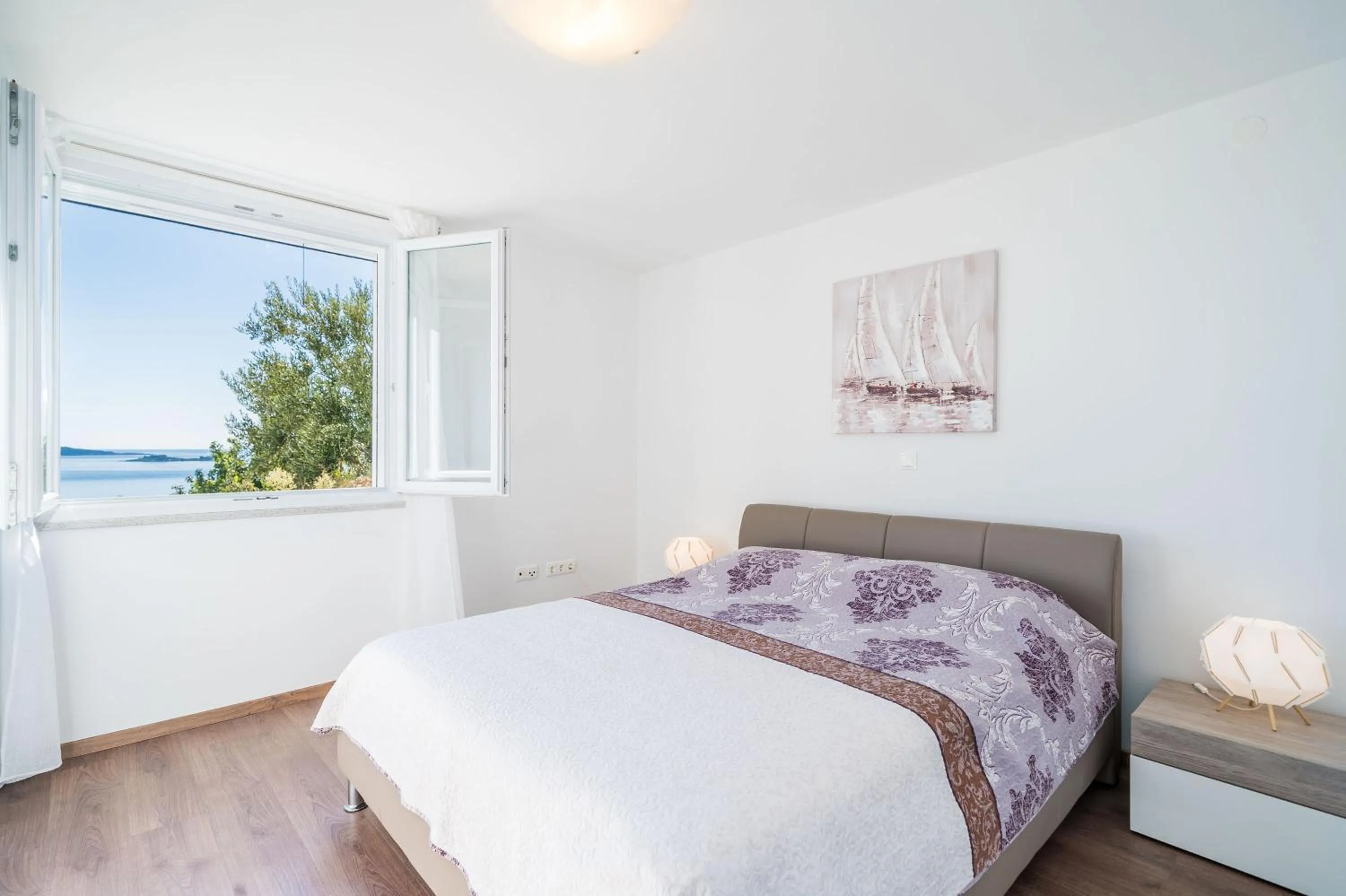 Bed in Apartments Marnic