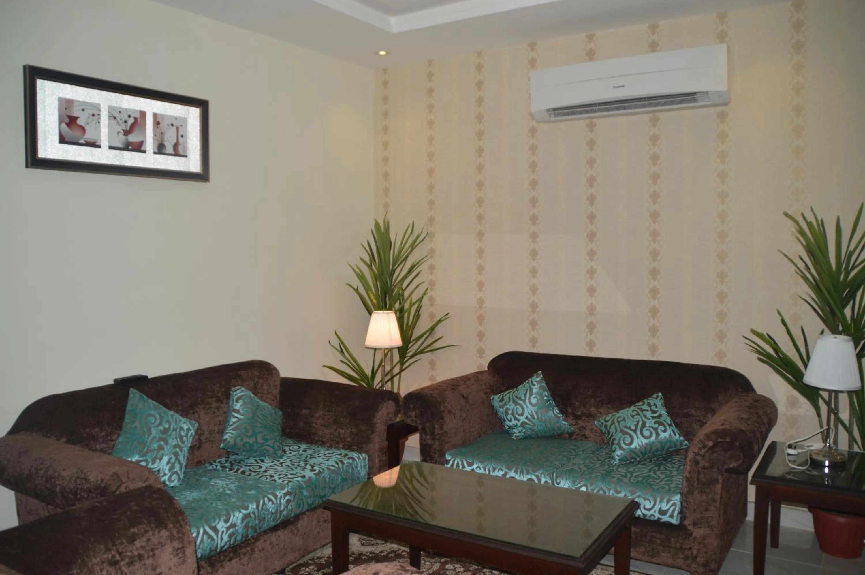 Living room in جلنار الشرق للشقق المخدومة