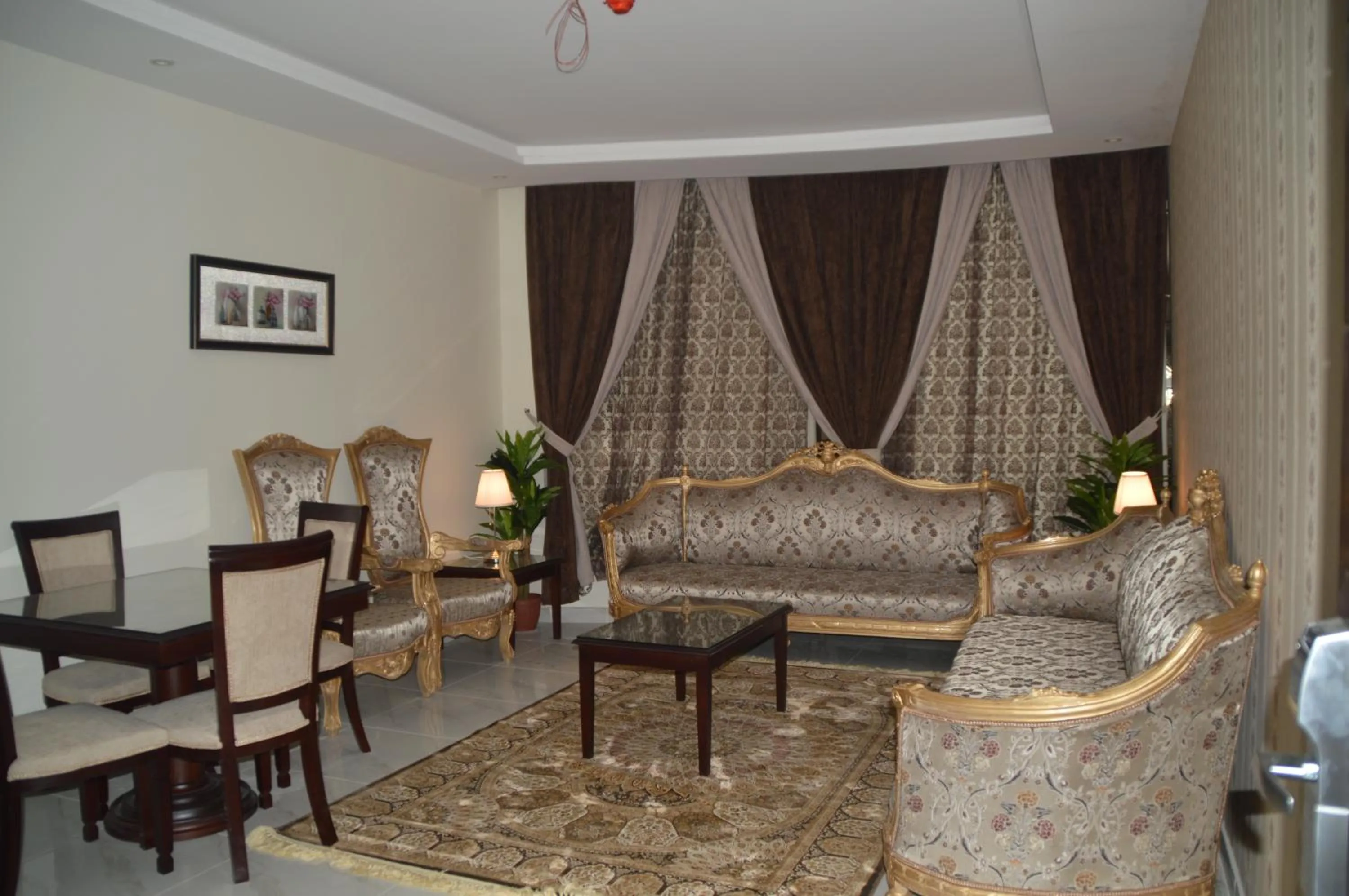 Living room in جلنار الشرق للشقق المخدومة