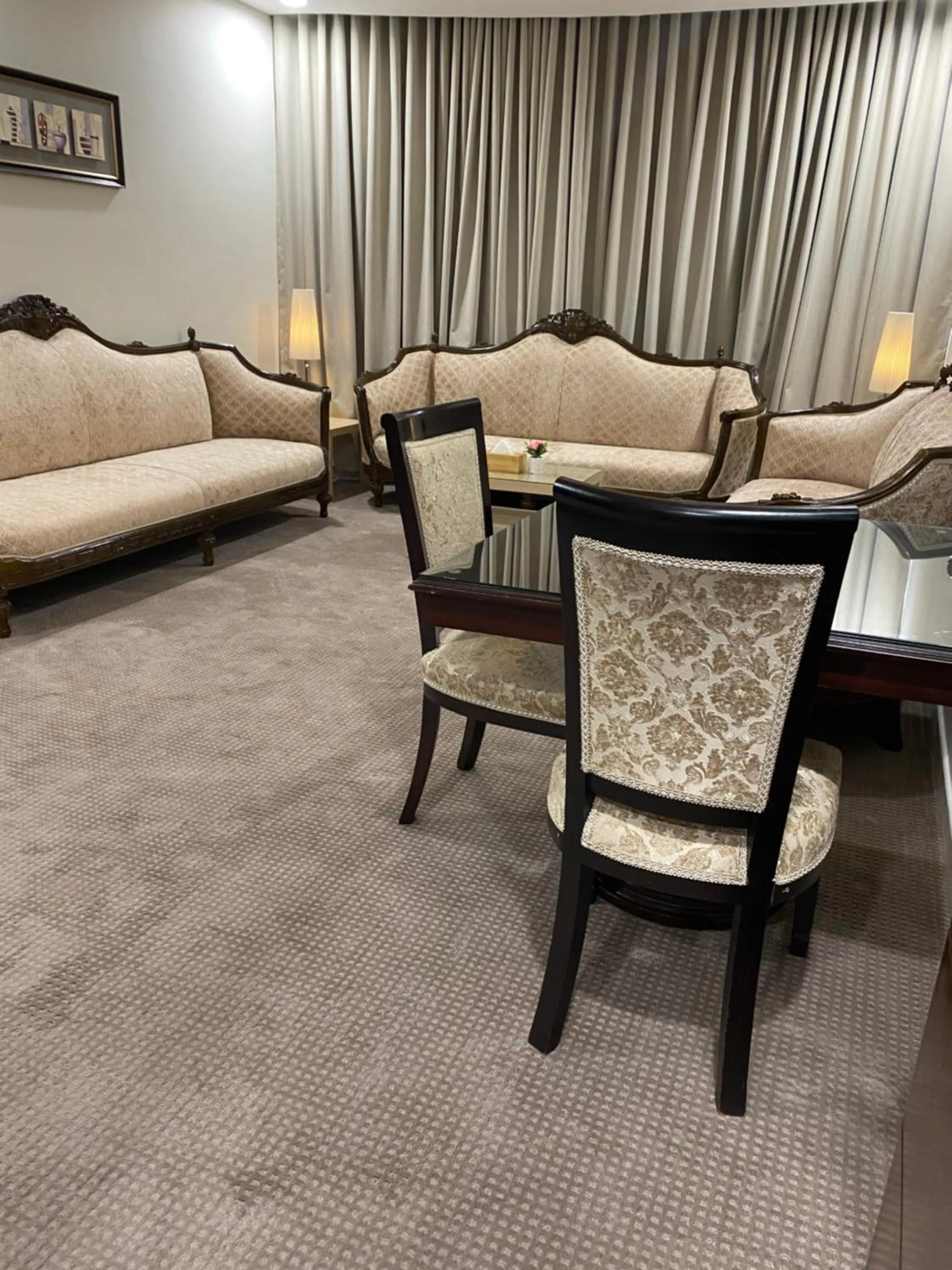 Living room, Bed in جلنار الشرق للشقق المخدومة