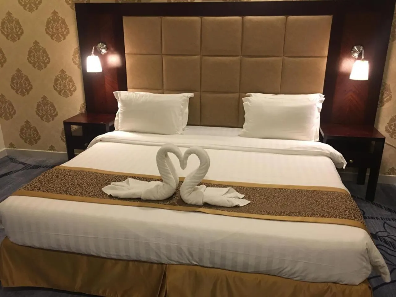 Bedroom, Bed in جلنار الشرق للشقق المخدومة