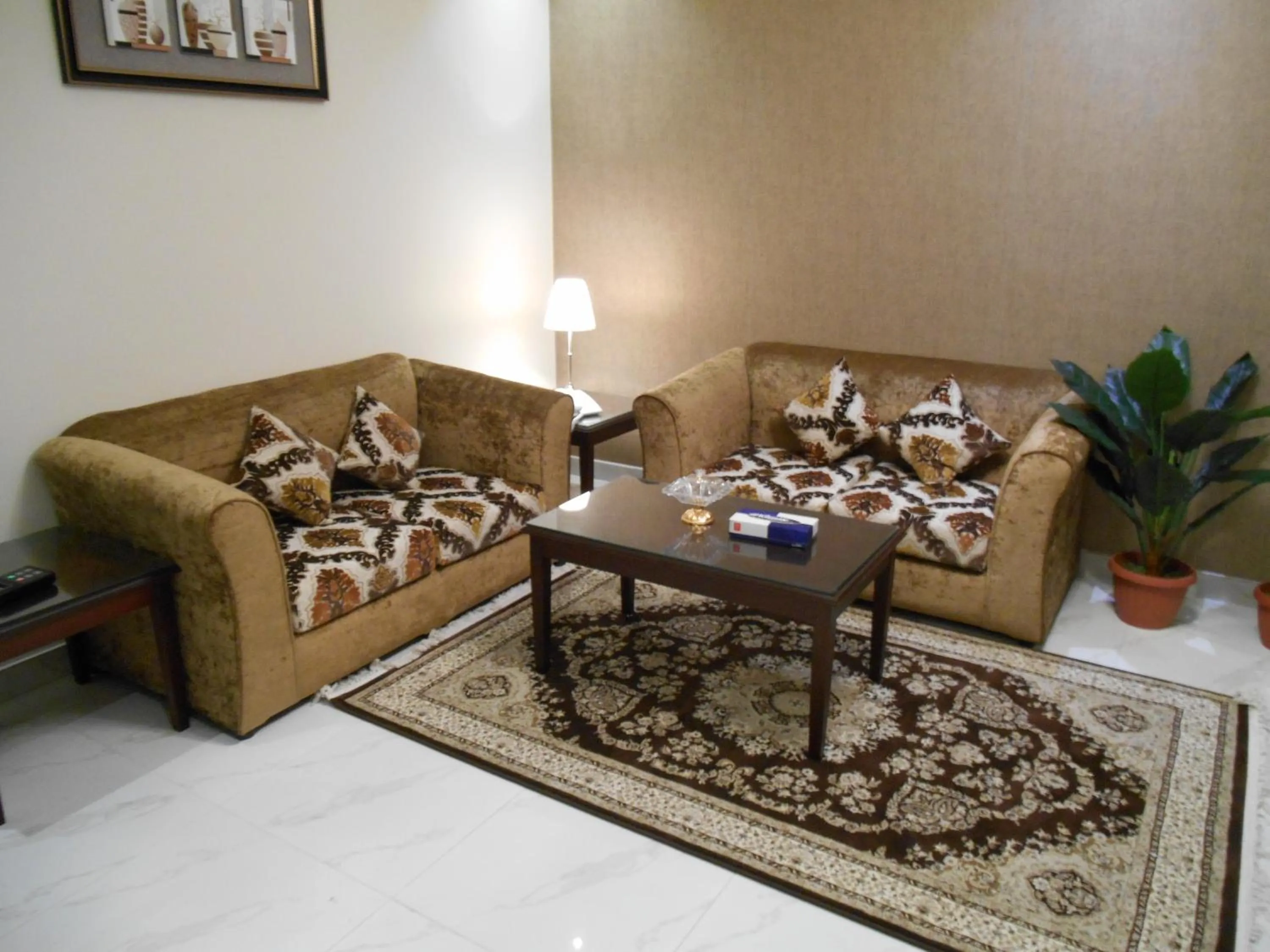 Living room in جلنار الشرق للشقق المخدومة