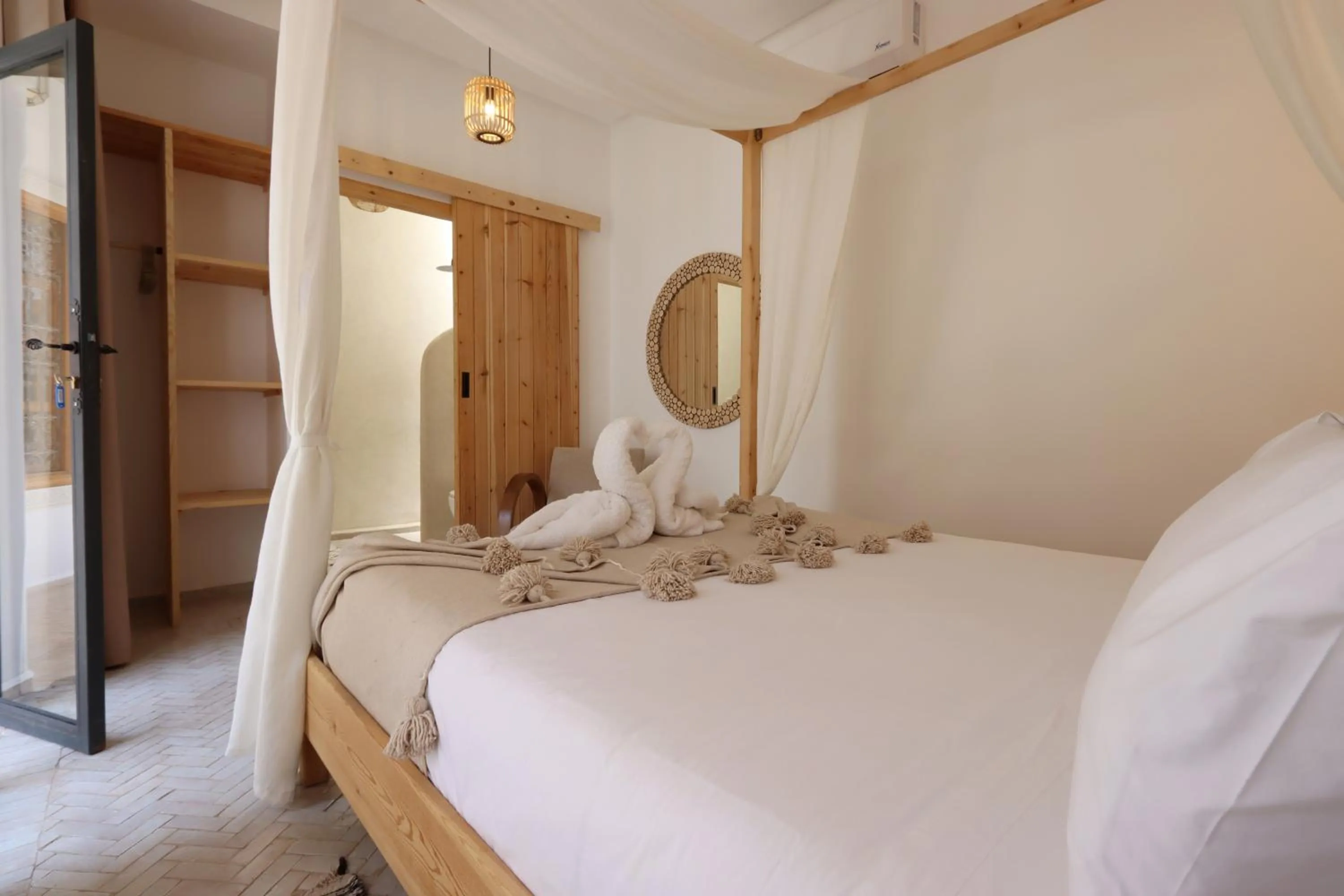 Bed in Riad Darchica